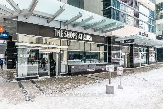 386 Yonge Street, #5704