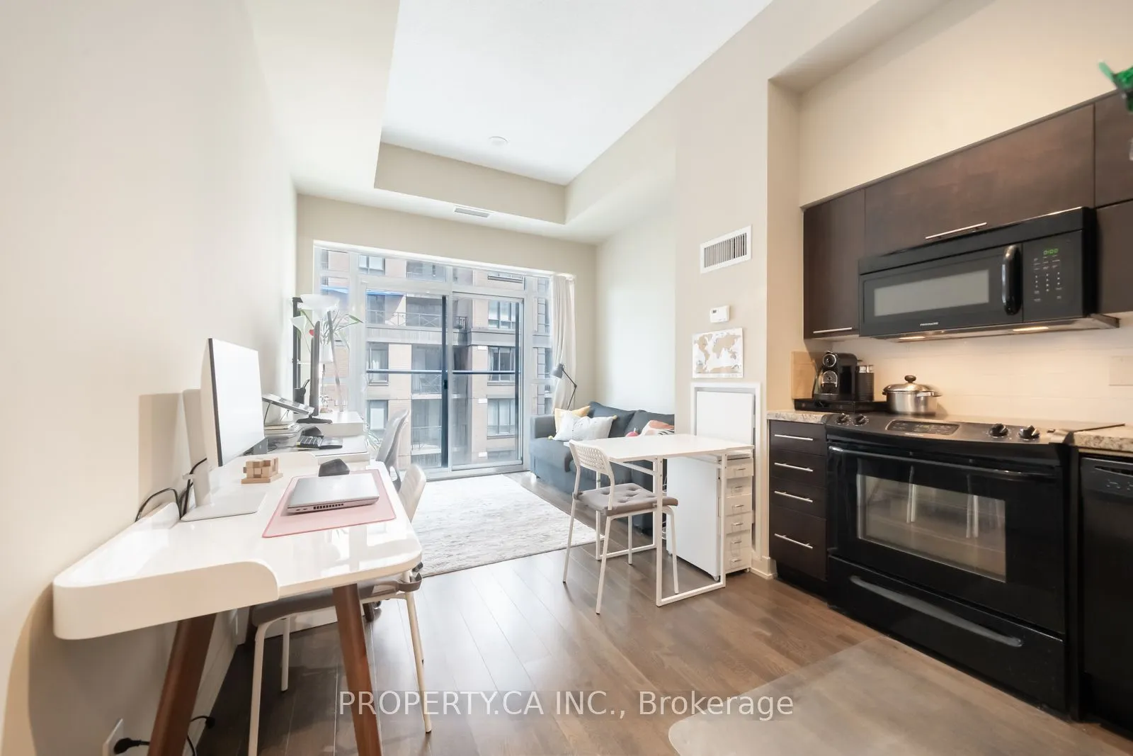 126 Simcoe Street, #708