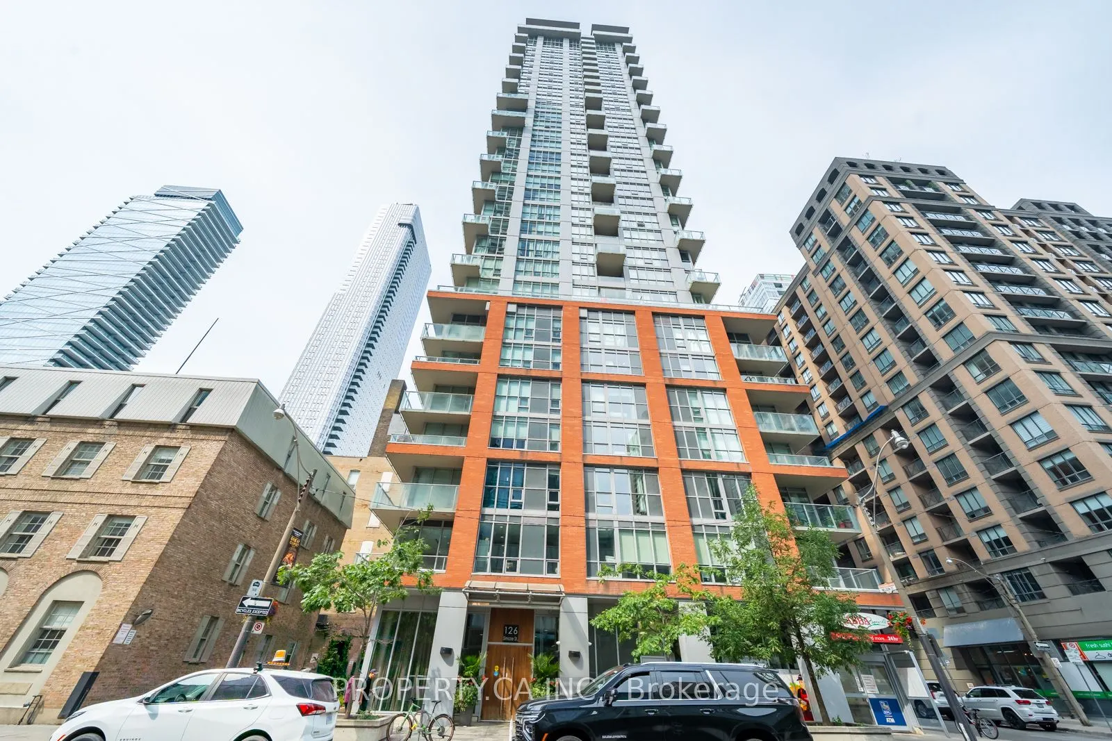 126 Simcoe Street, #708