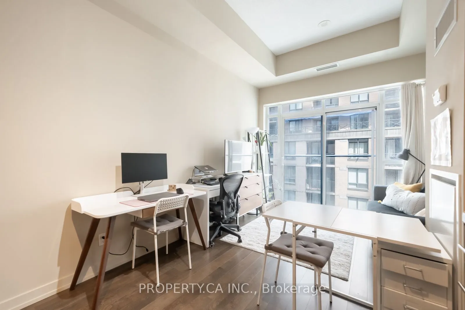 126 Simcoe Street, #708