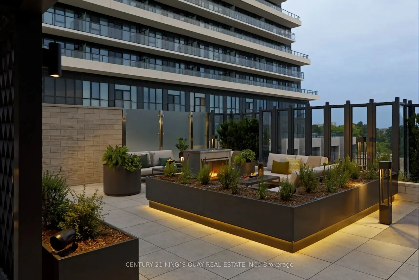20 Inn On The Park Drive, #1132
