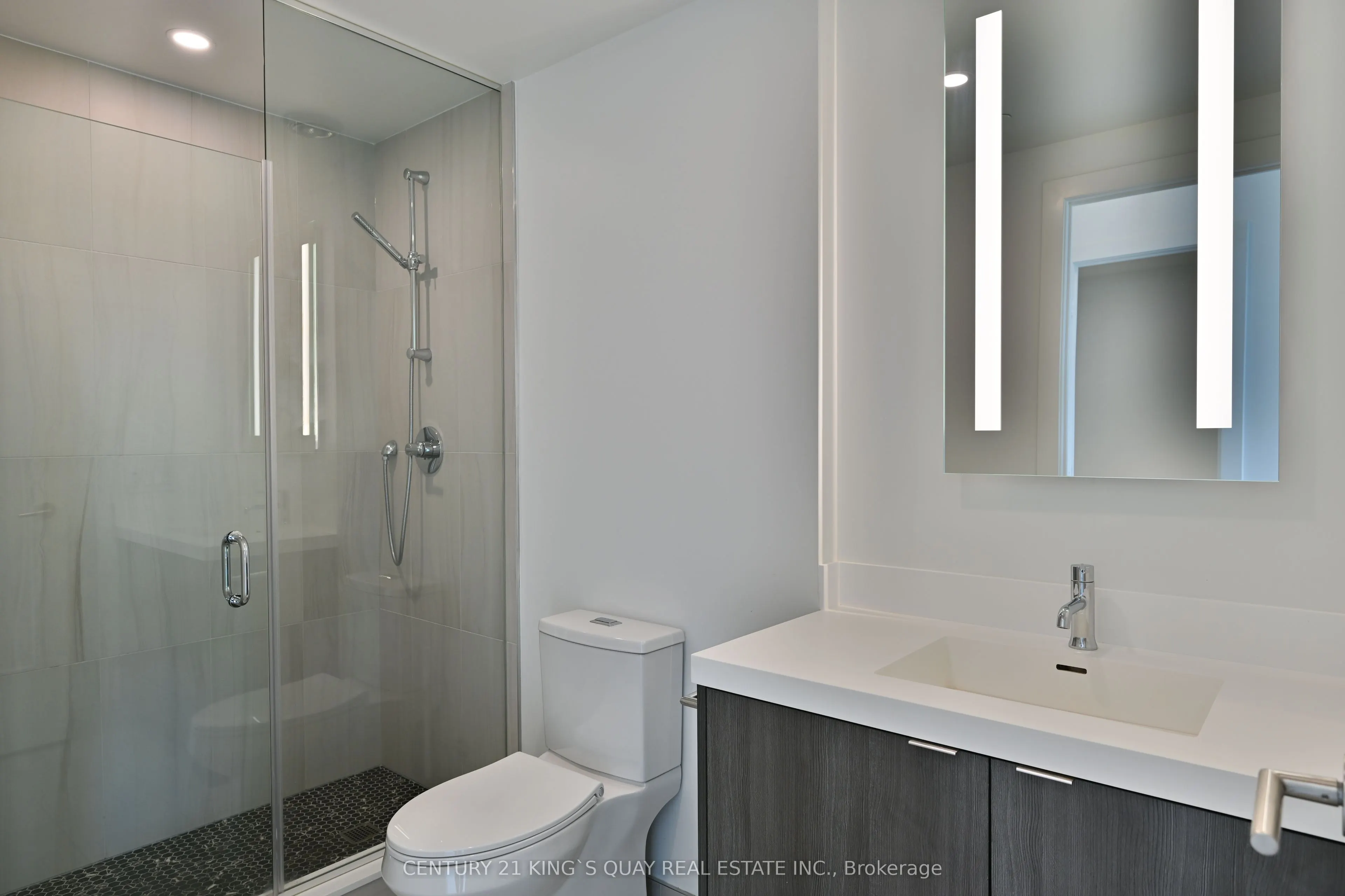 20 Inn On The Park Drive, #1132