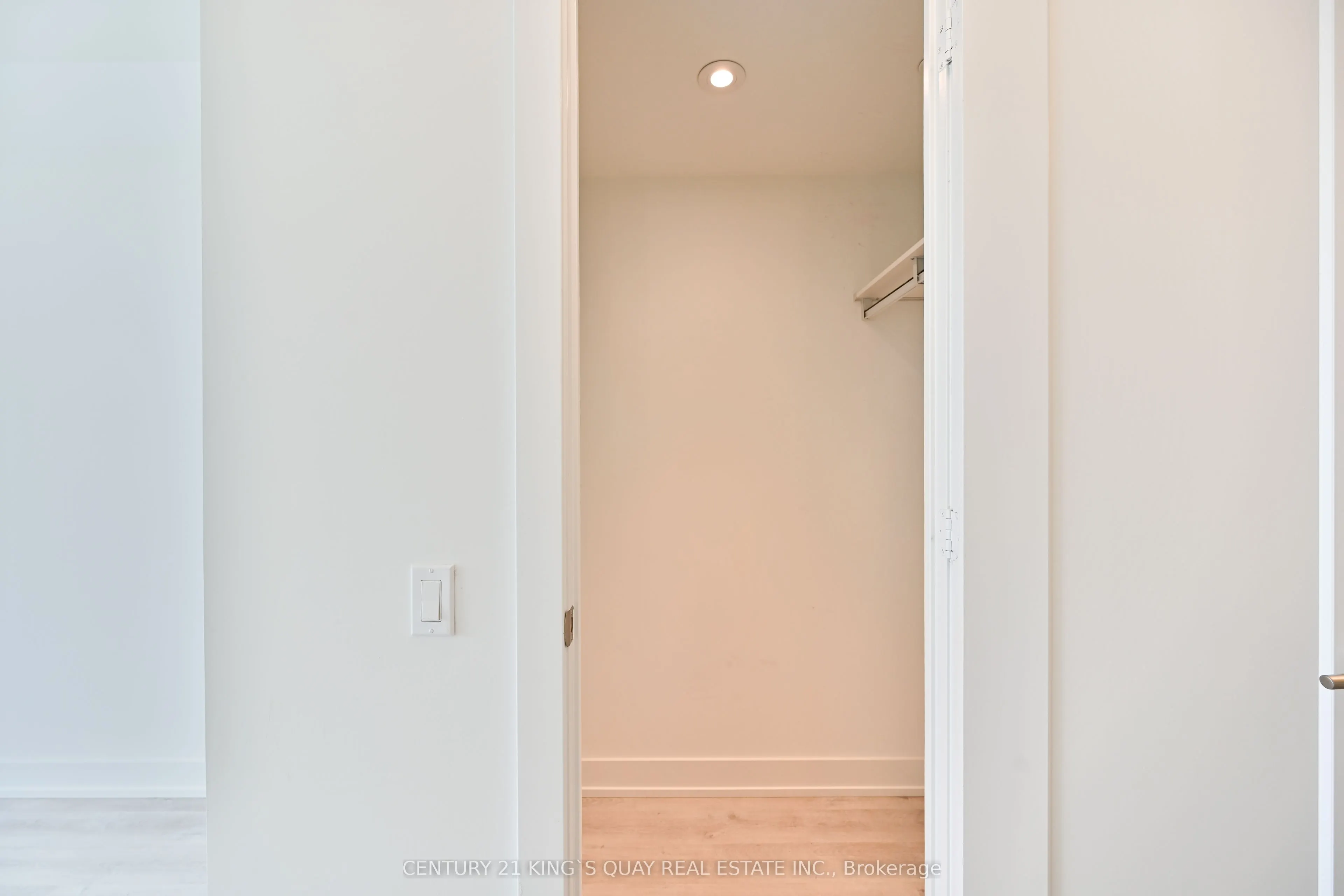 20 Inn On The Park Drive, #1132