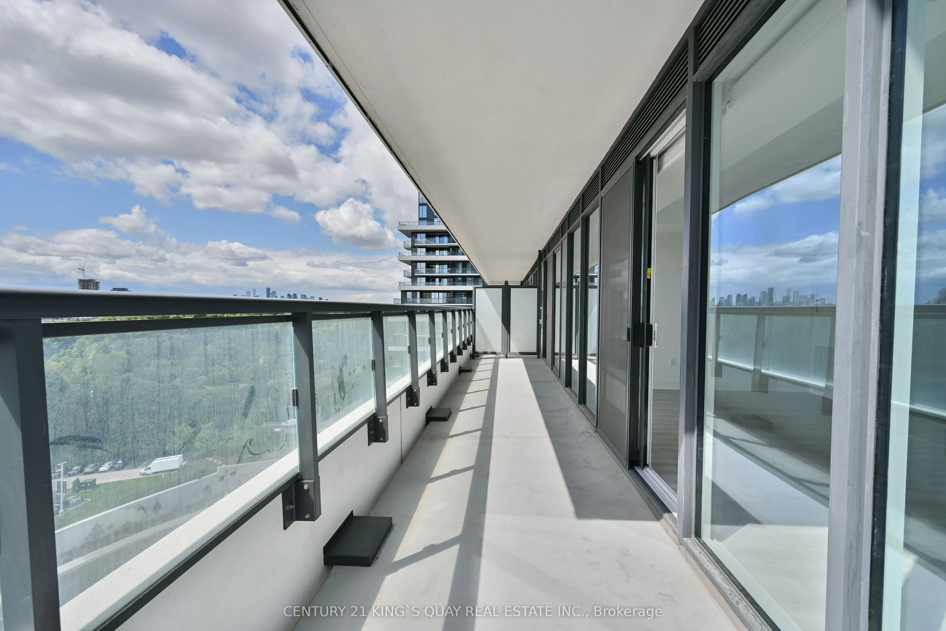 20 Inn On The Park Drive, #1132