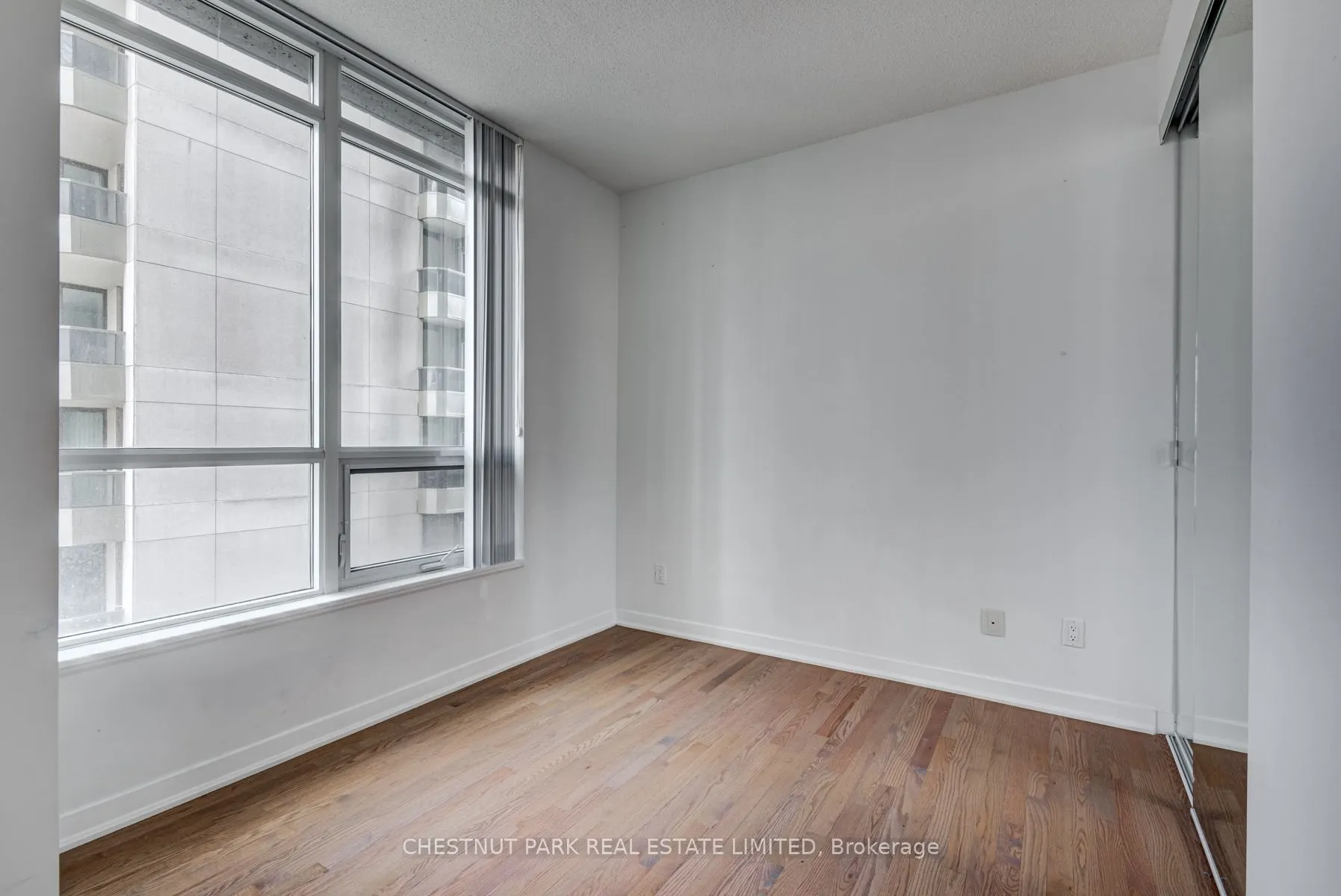 770 Bay Street, #1106