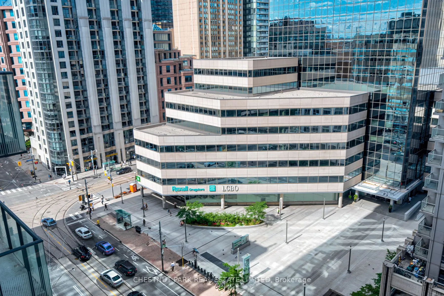 770 Bay Street, #1106