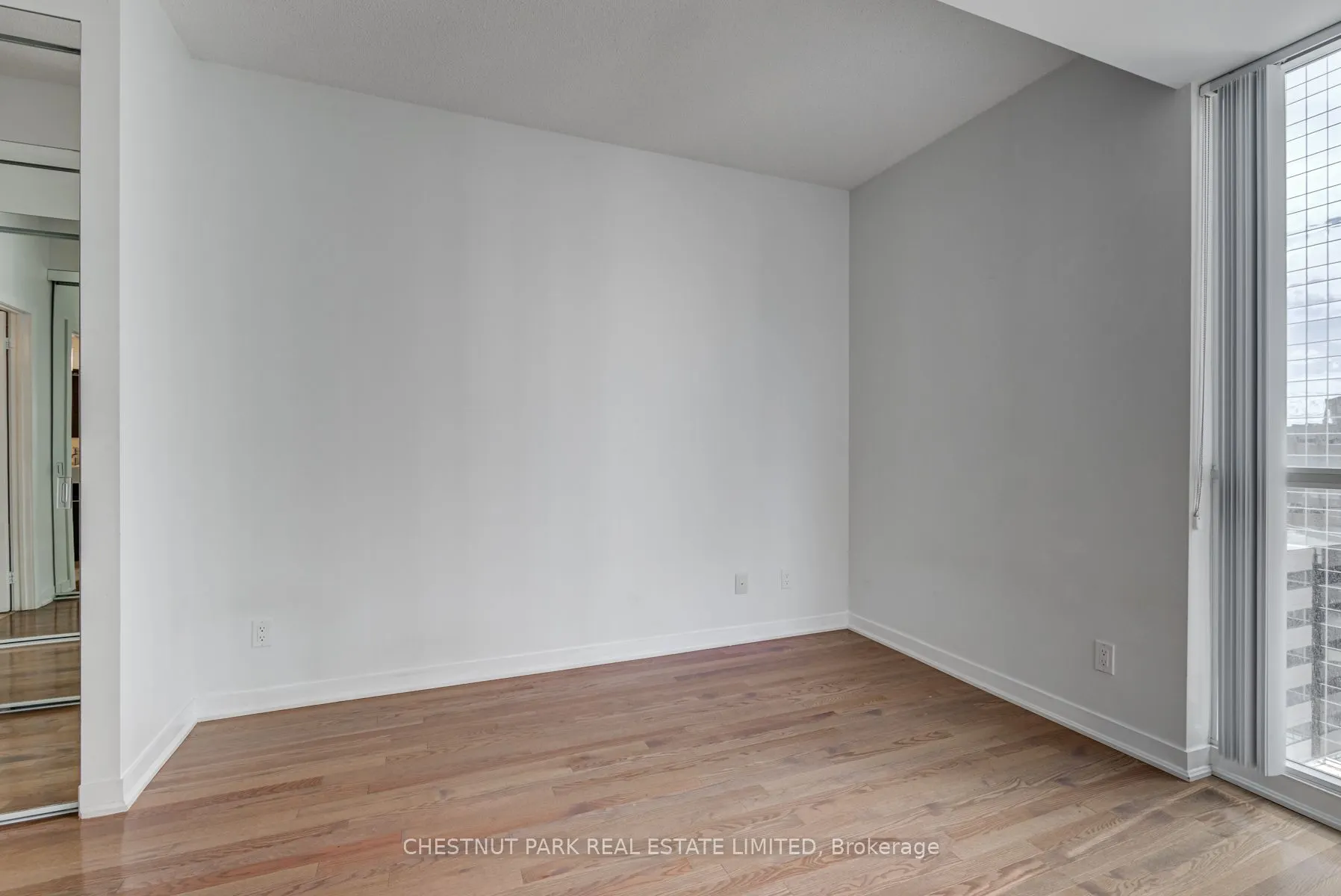 770 Bay Street, #1106
