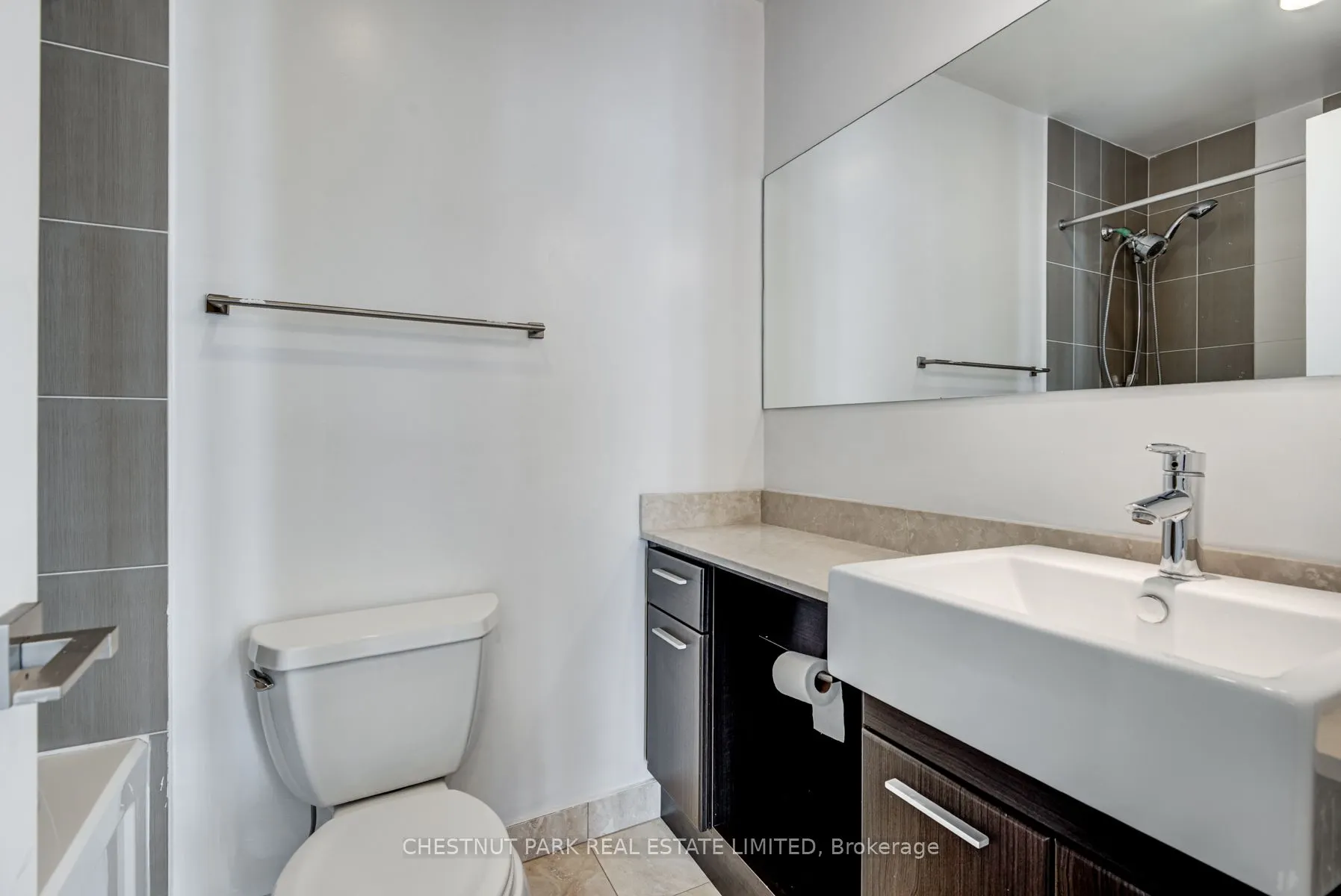 770 Bay Street, #1106