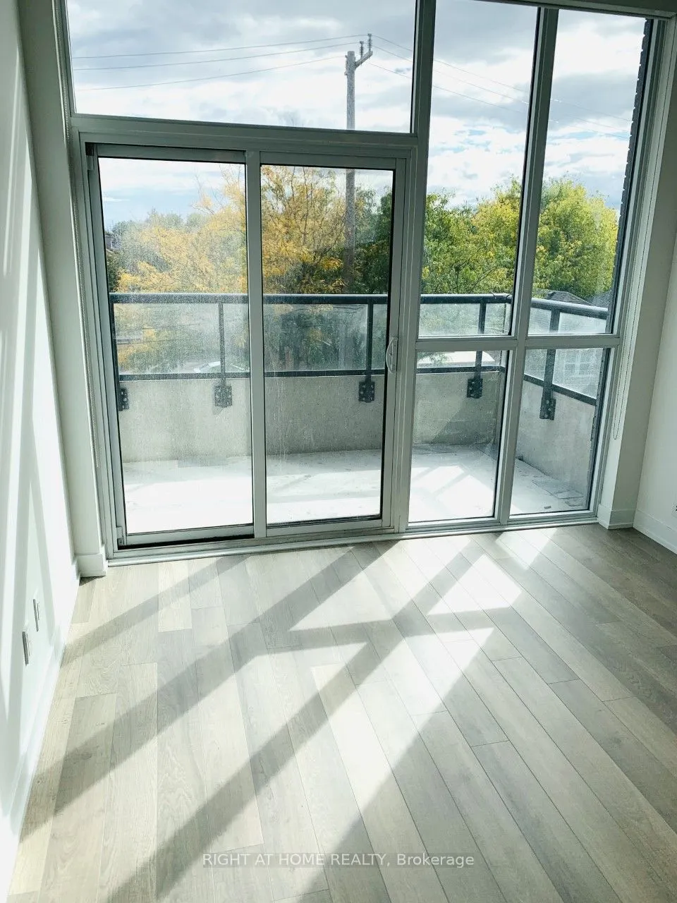1603 Eglinton Avenue W, #207