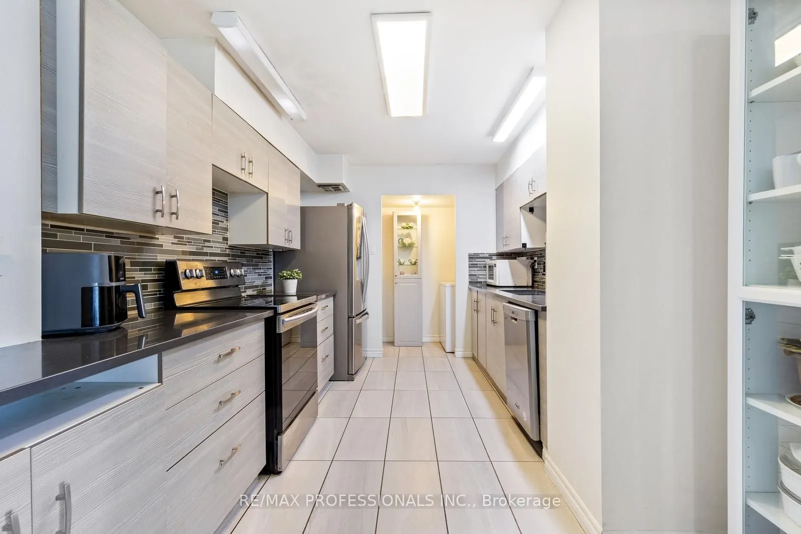 33 Elmhurst Avenue, #1104