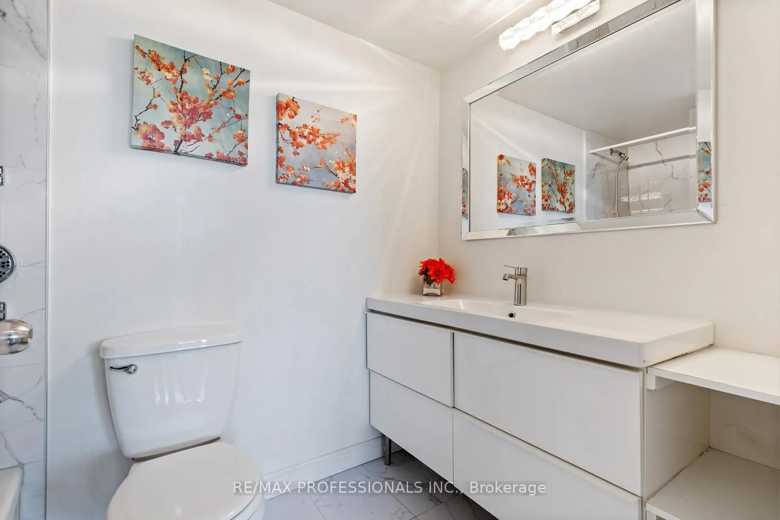 33 Elmhurst Avenue, #1104