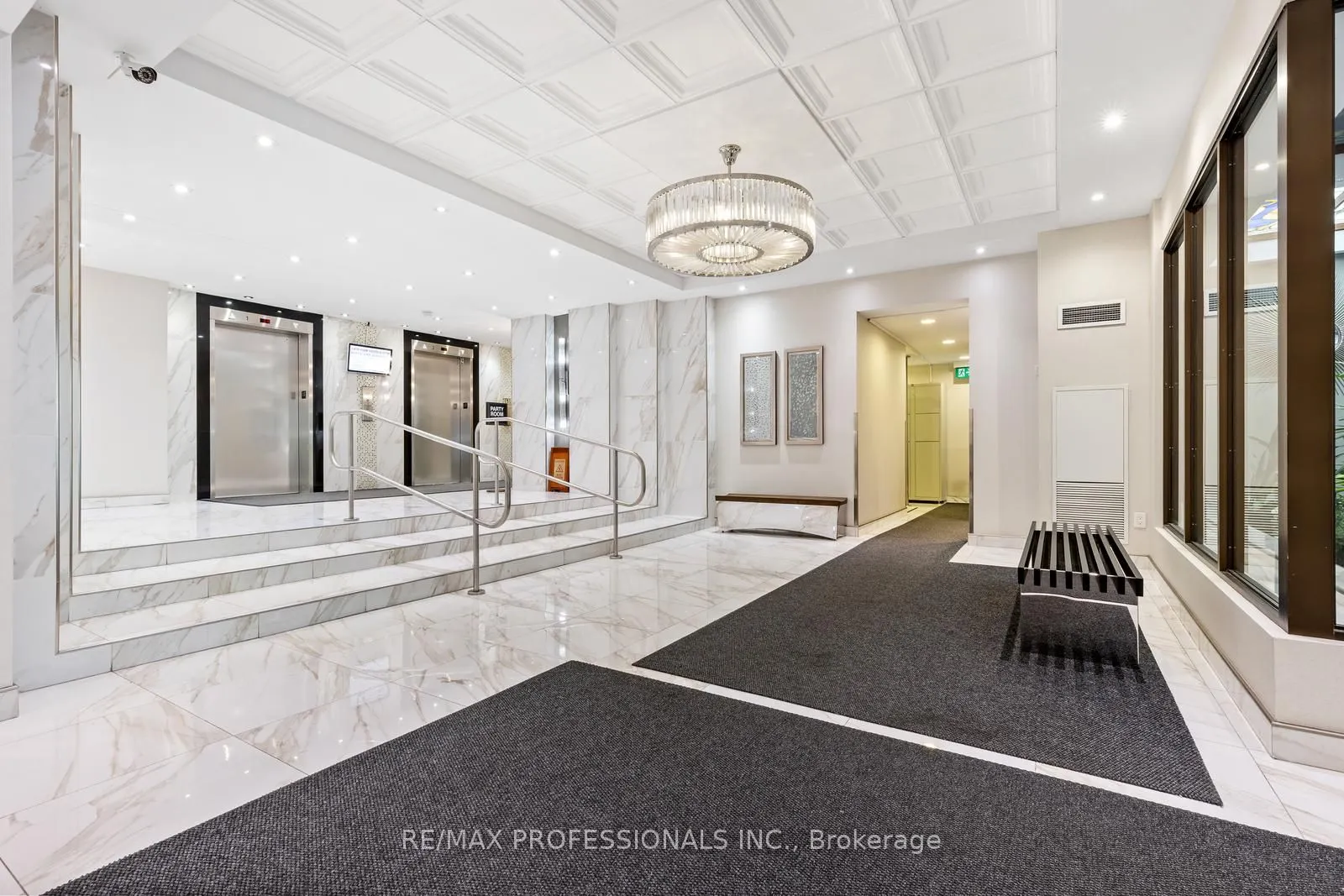 33 Elmhurst Avenue, #1104