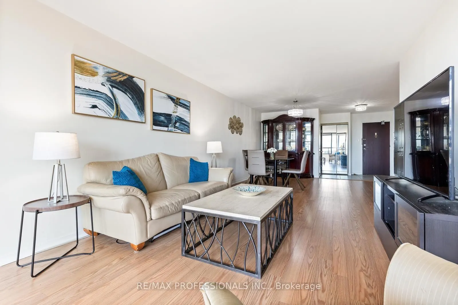 33 Elmhurst Avenue, #1104