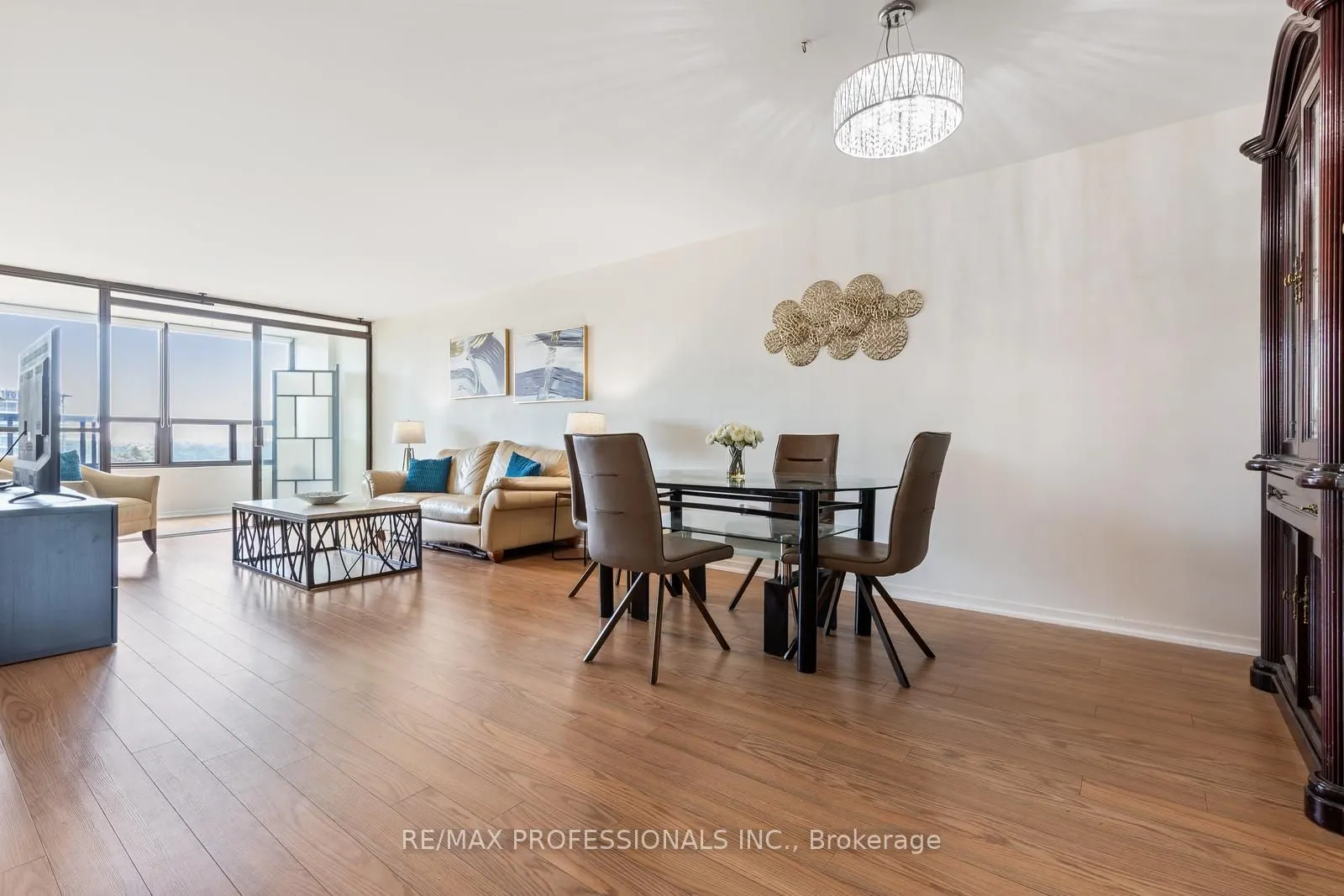 33 Elmhurst Avenue, #1104