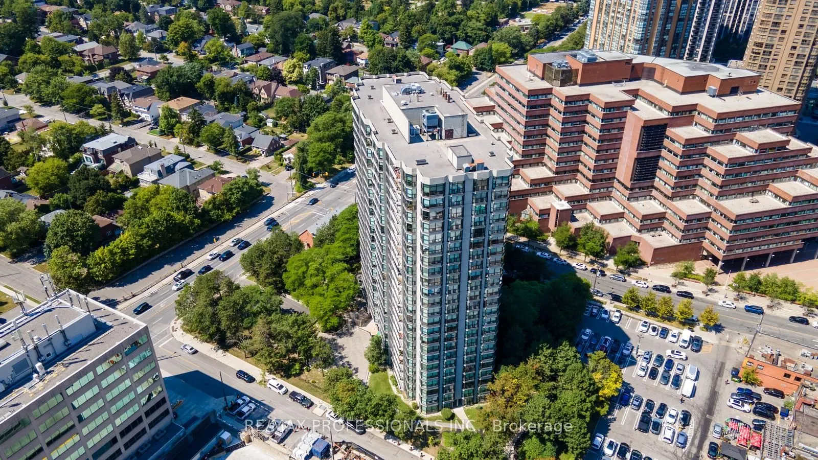 33 Elmhurst Avenue, #1104