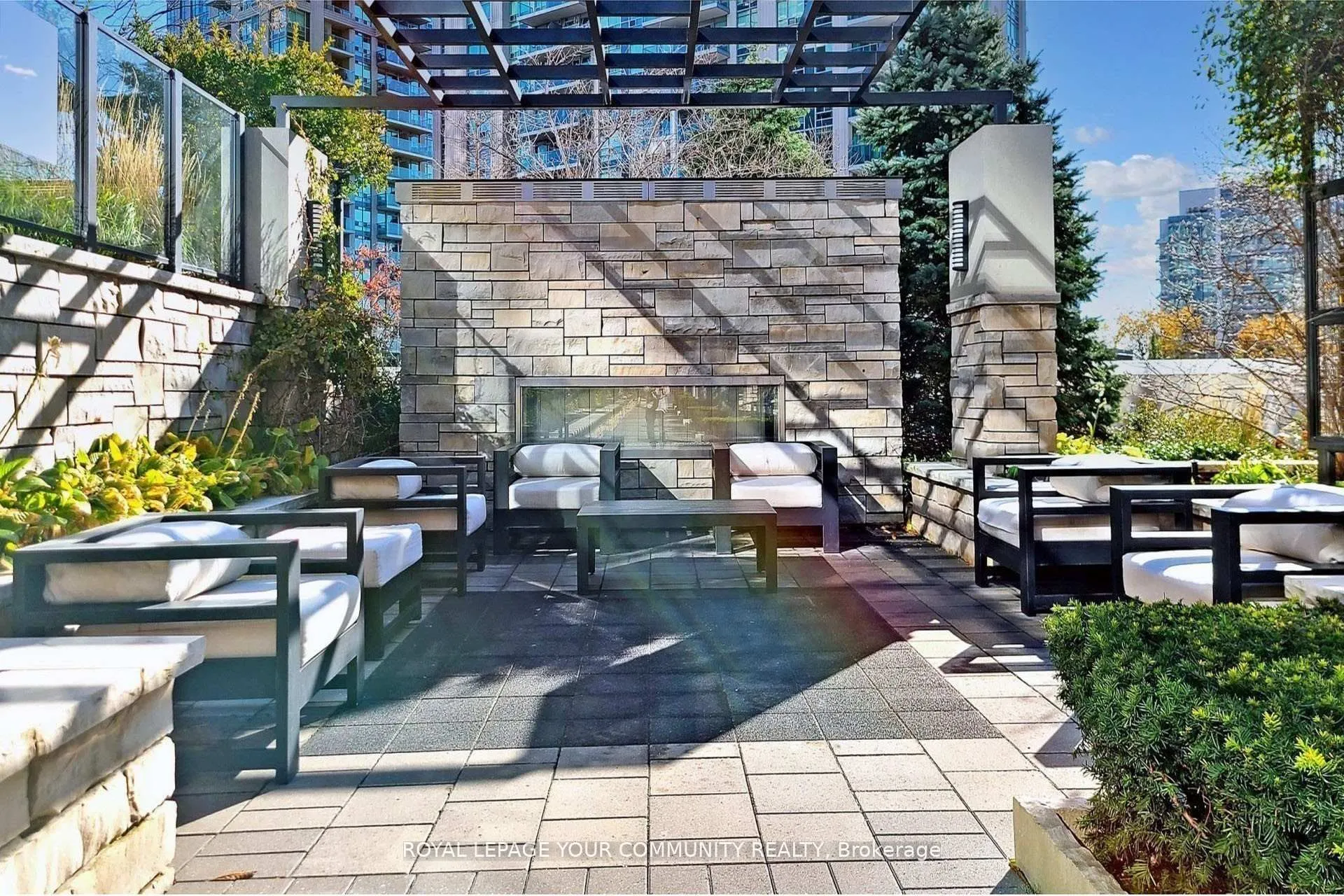 2 Anndale Drive, #602