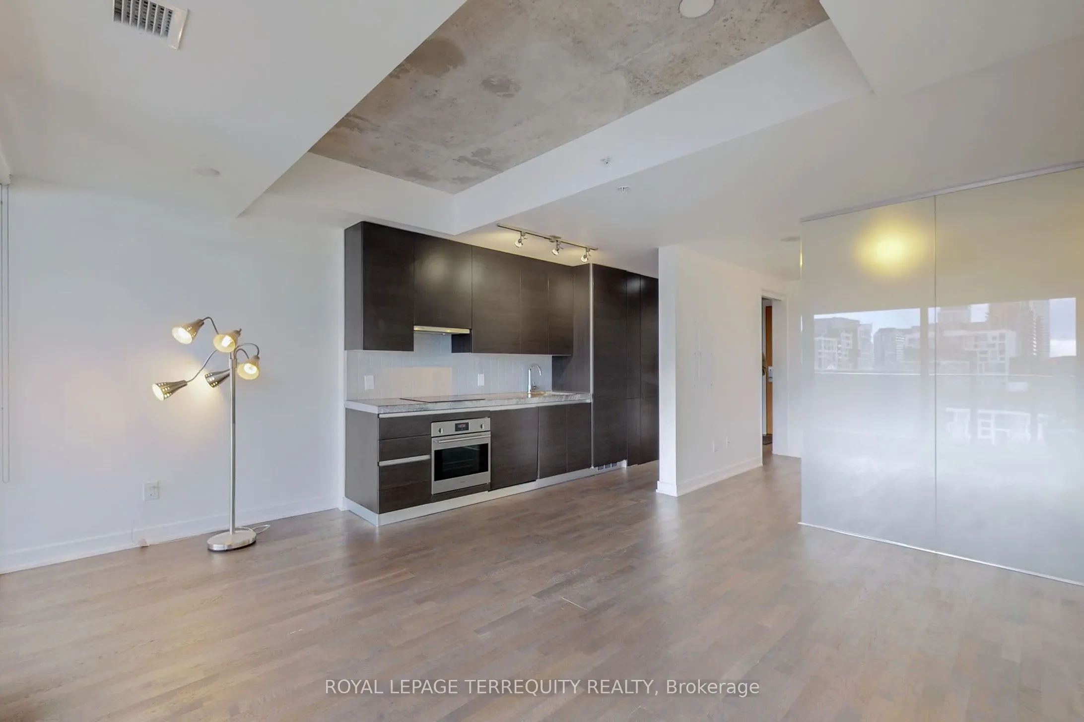 629 King Street W, #1325
