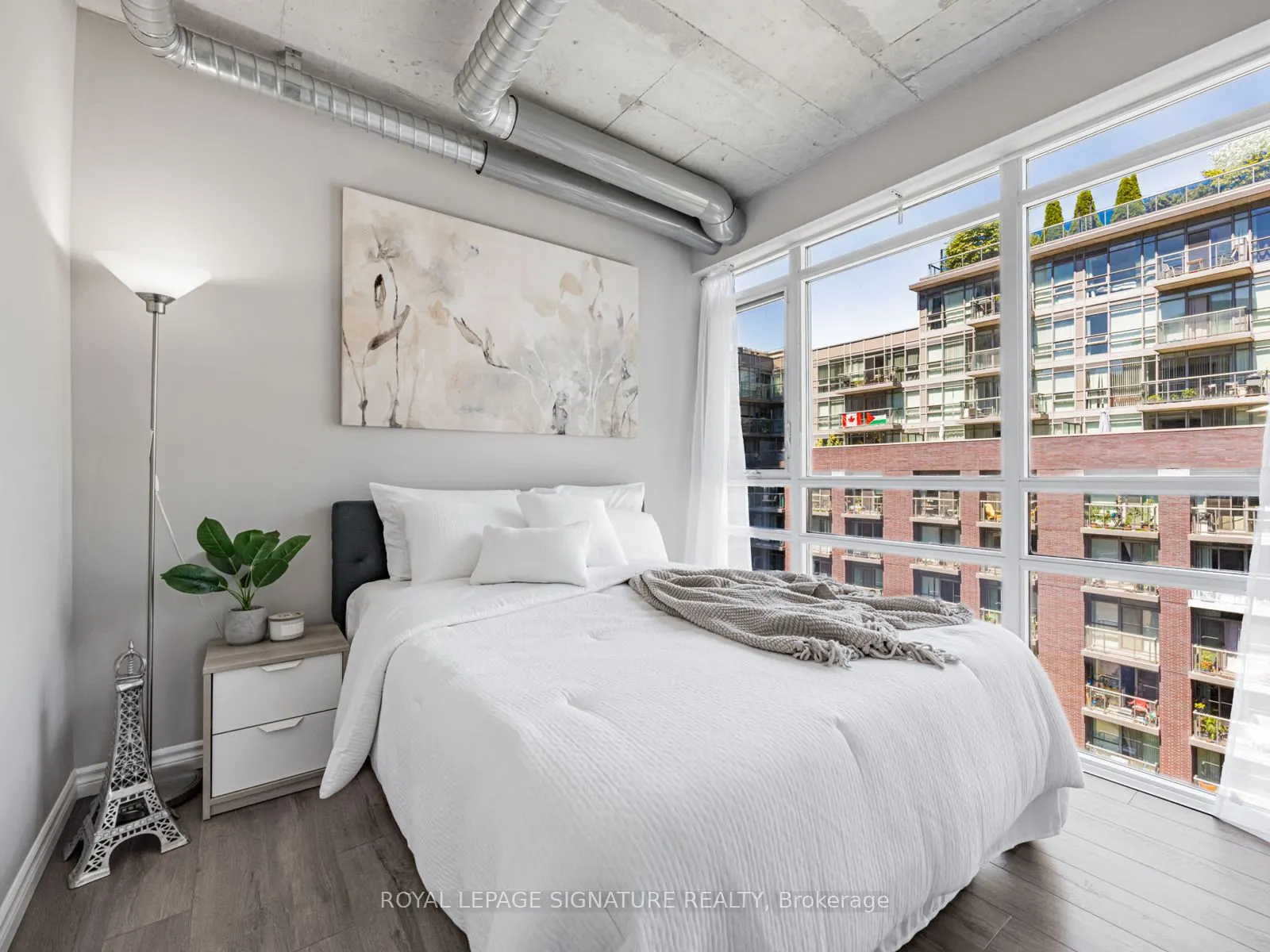 170 Sudbury Street, #806