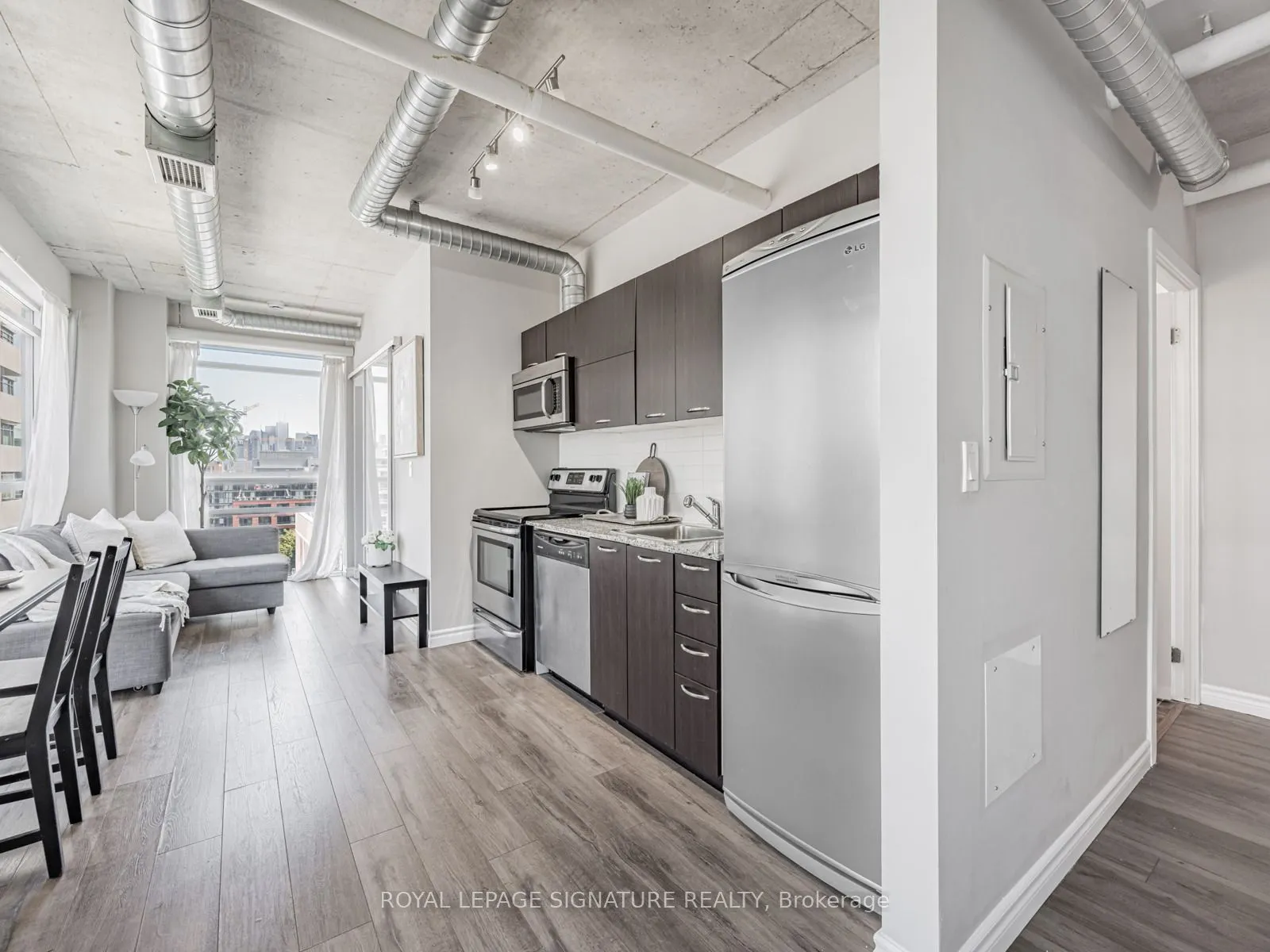 170 Sudbury Street, #806