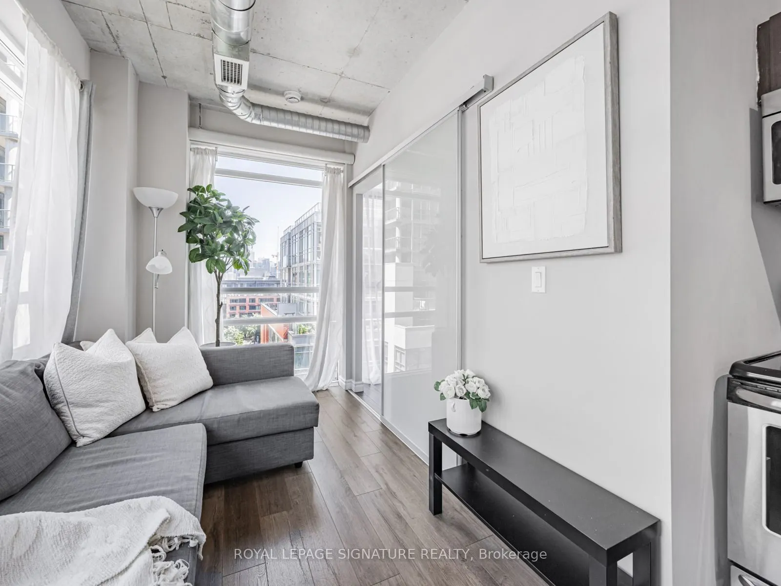170 Sudbury Street, #806
