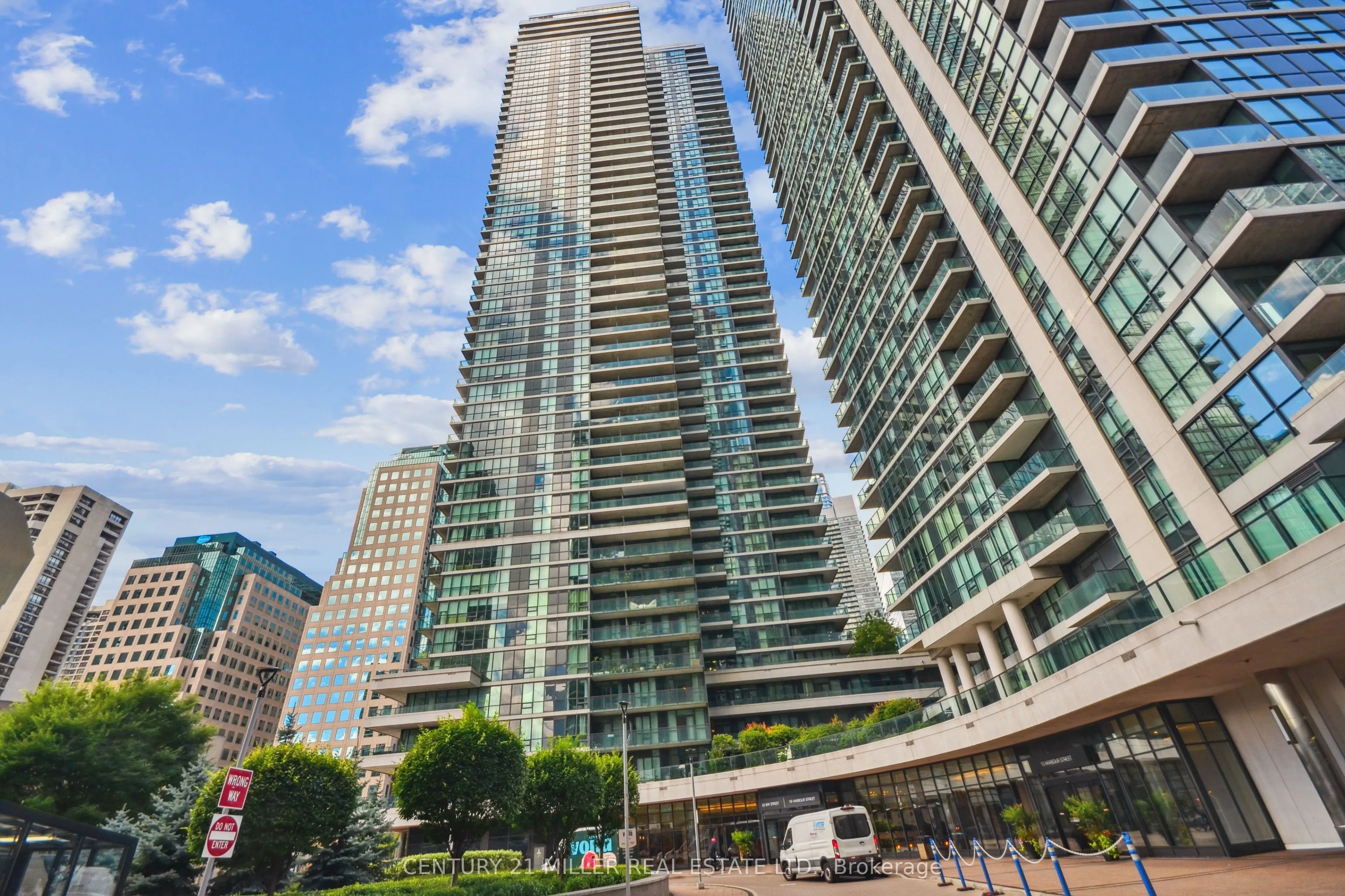 33 Bay Street, #4203