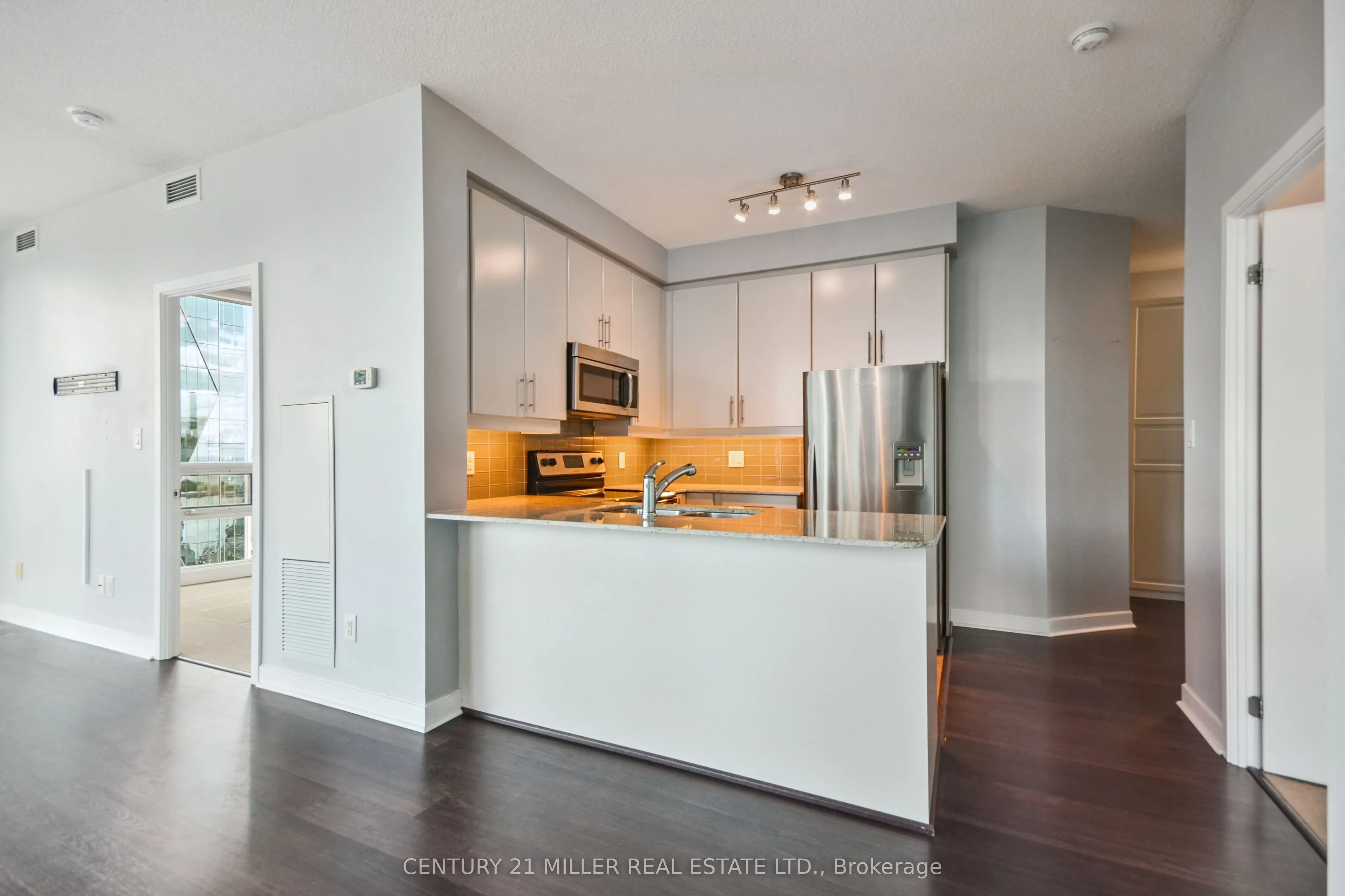33 Bay Street, #4203