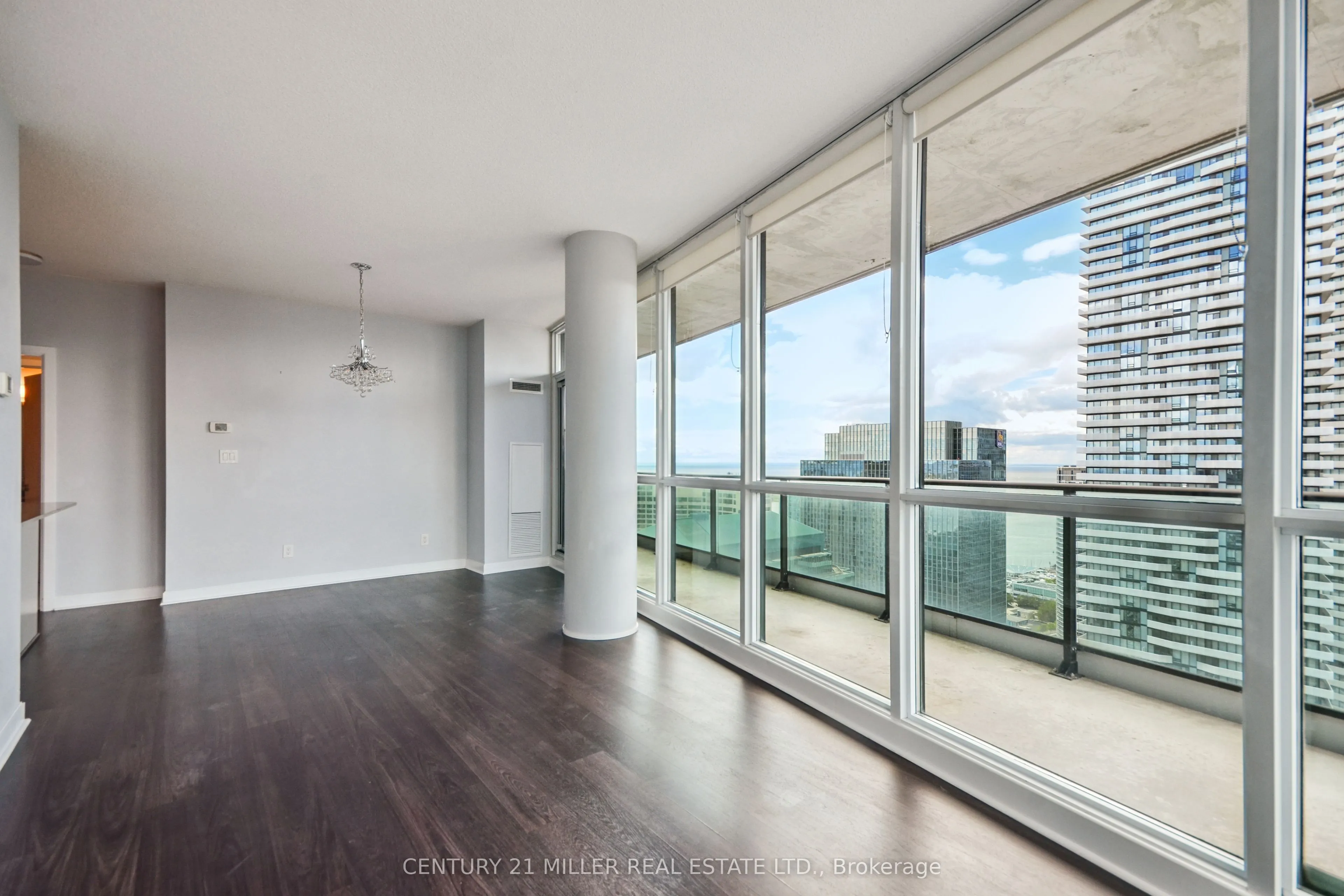 33 Bay Street, #4203