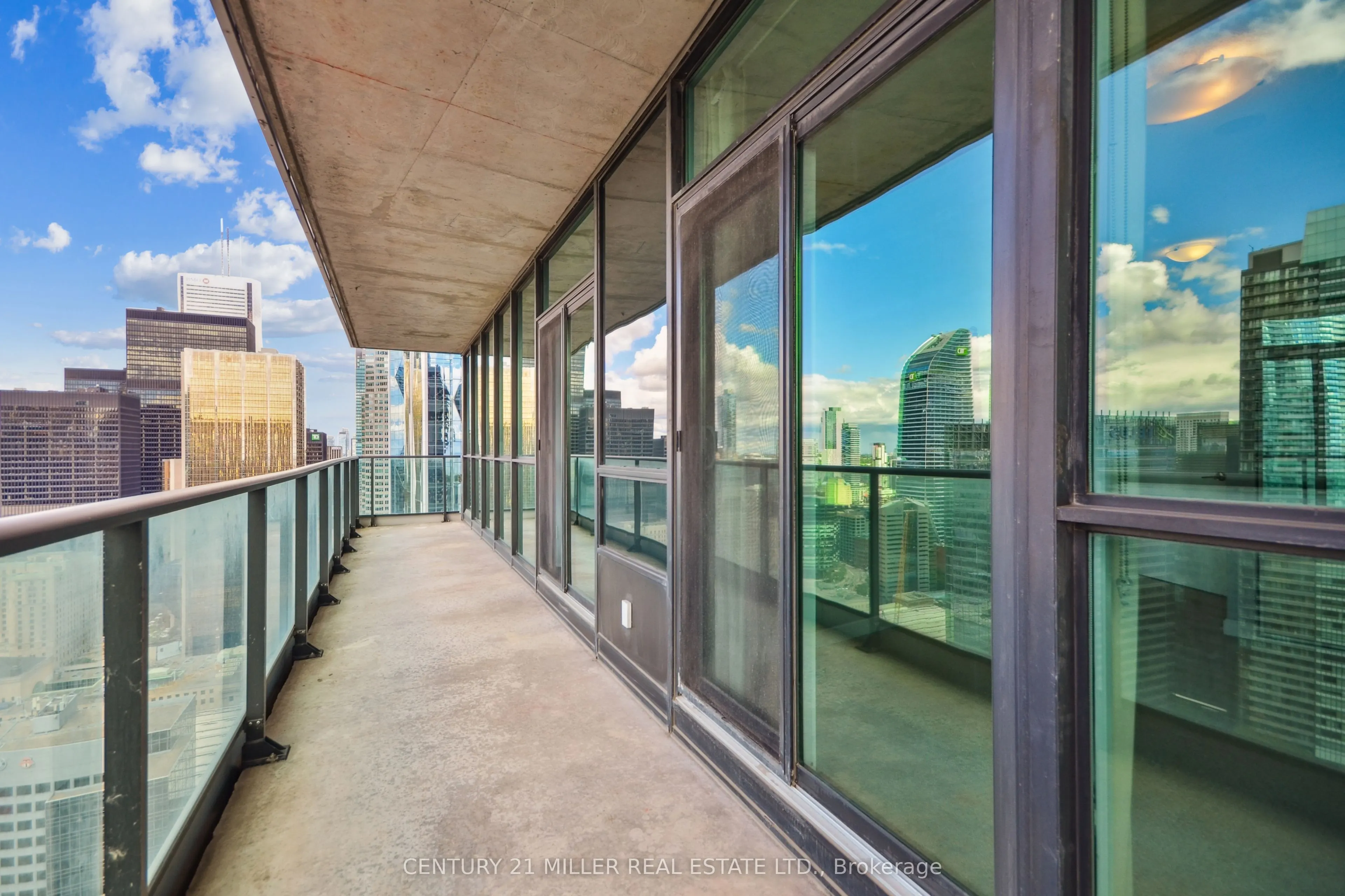 33 Bay Street, #4203