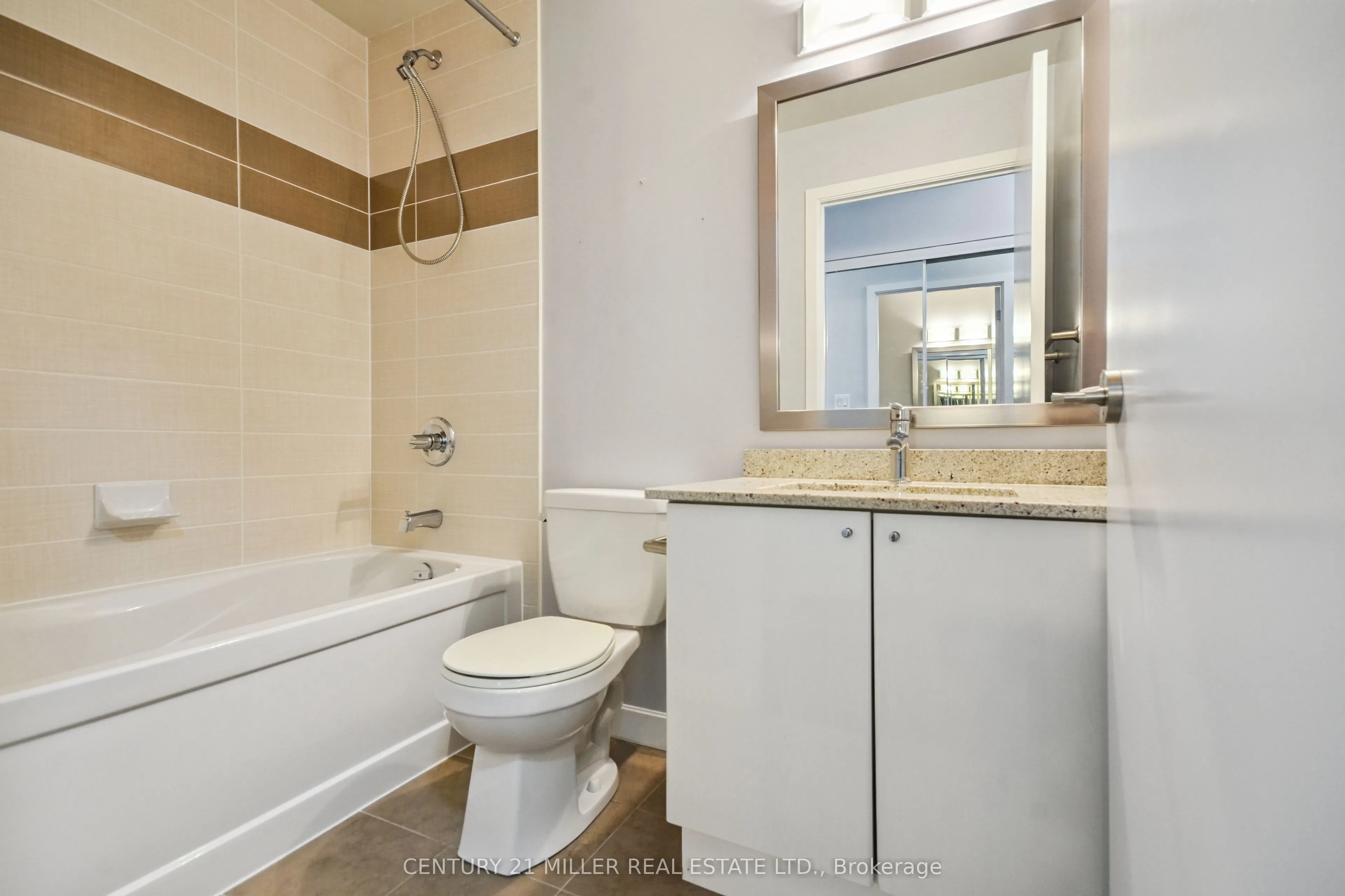 33 Bay Street, #4203