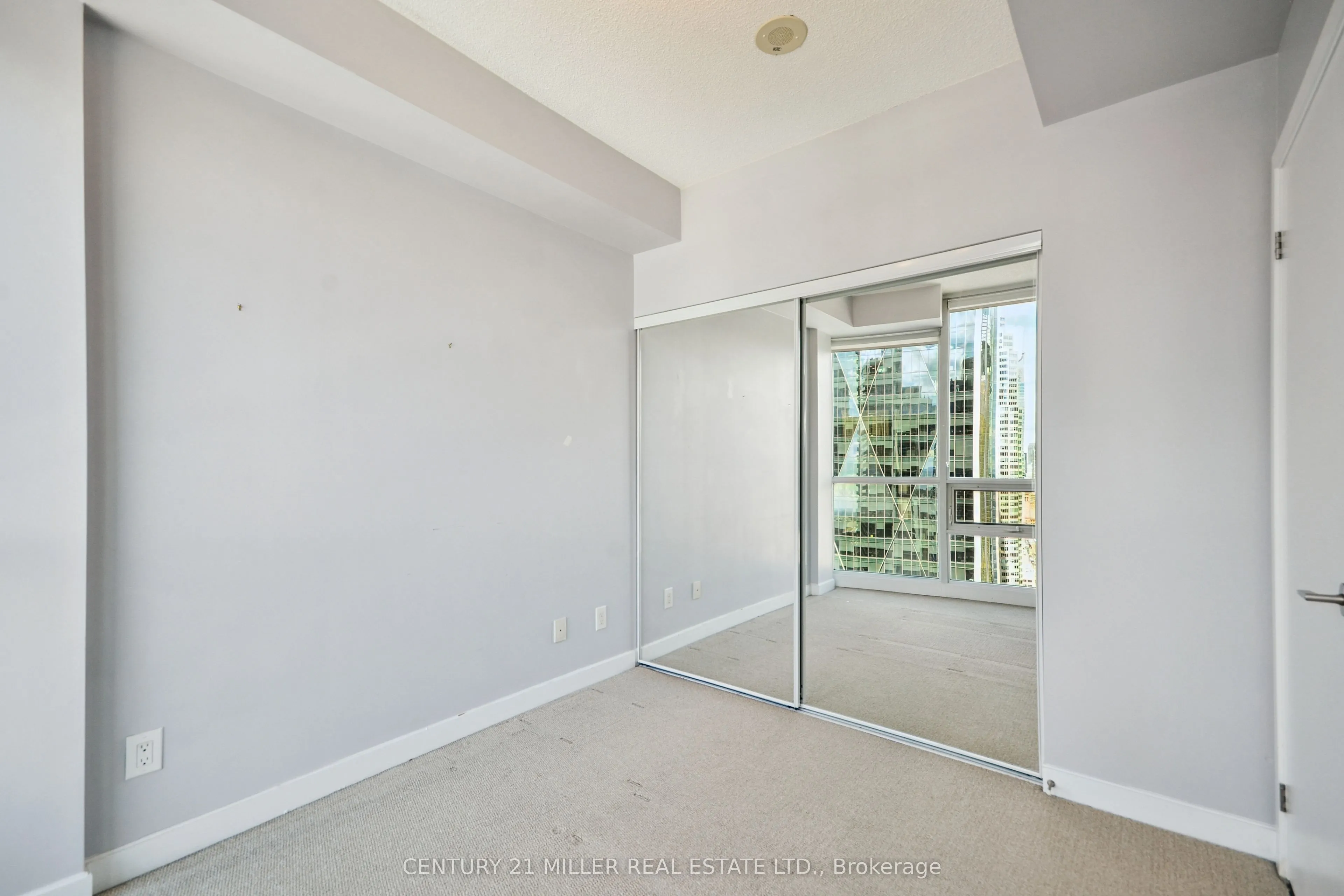 33 Bay Street, #4203