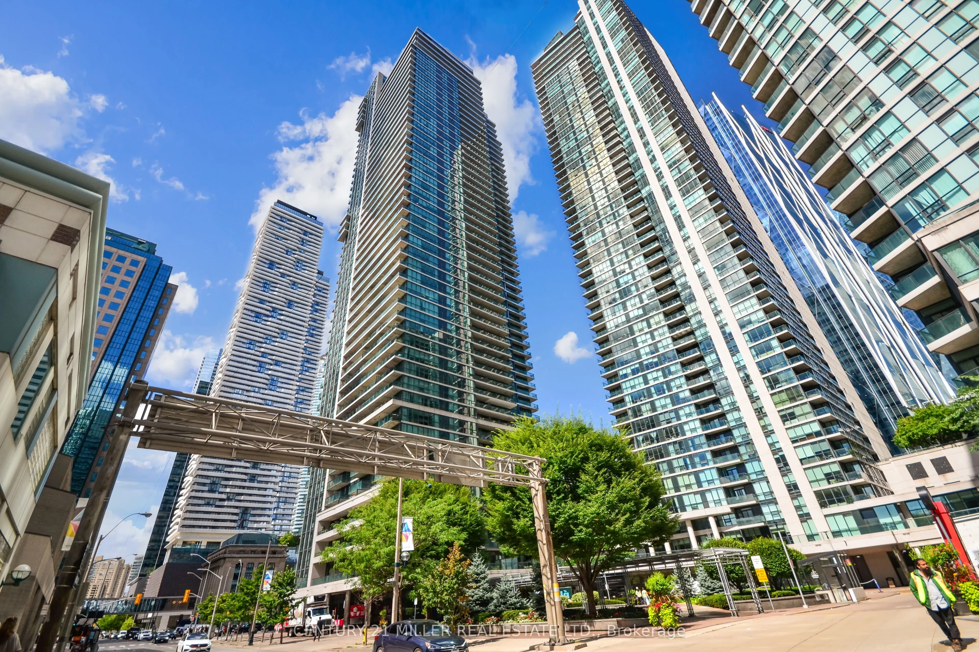 33 Bay Street, #4203