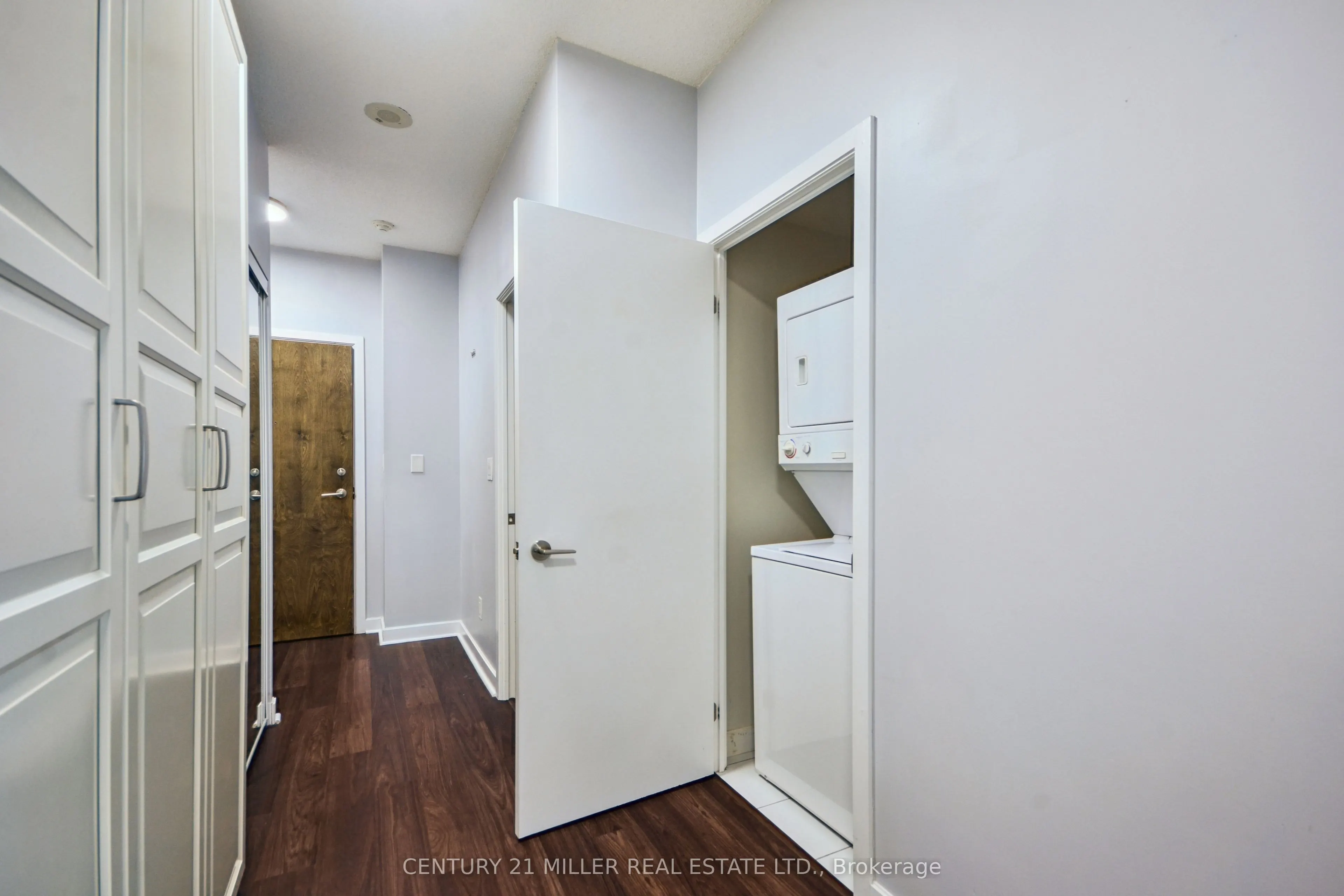 33 Bay Street, #4203