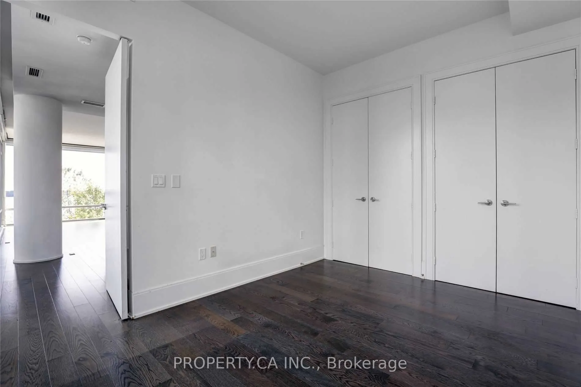 39 Queens Quay E, #314