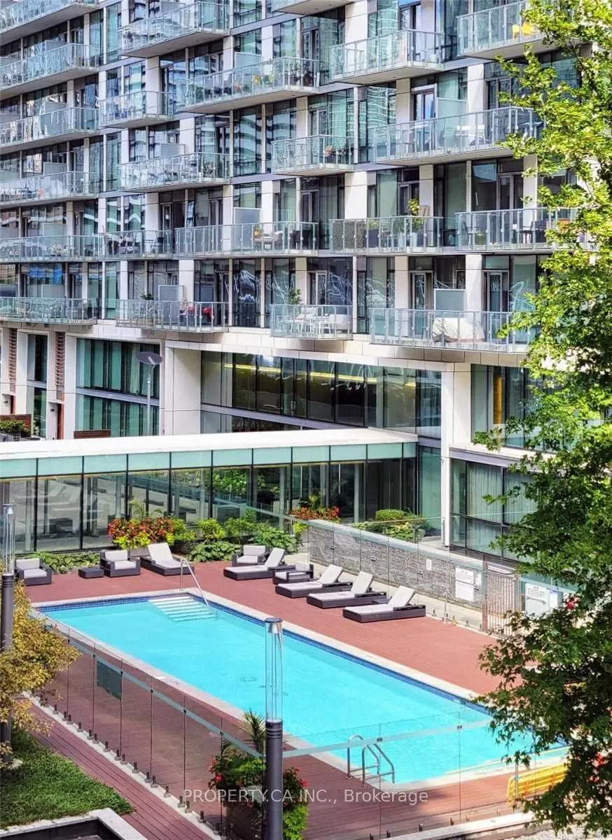 39 Queens Quay E, #314