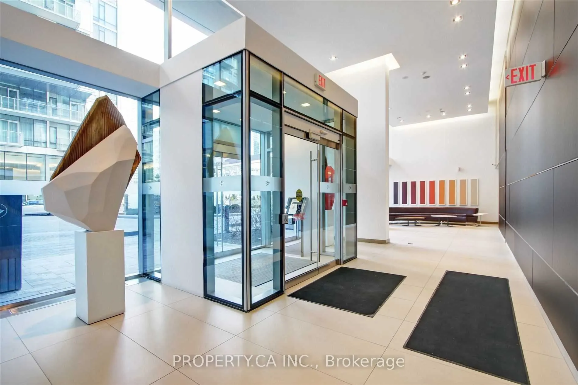 39 Queens Quay E, #314
