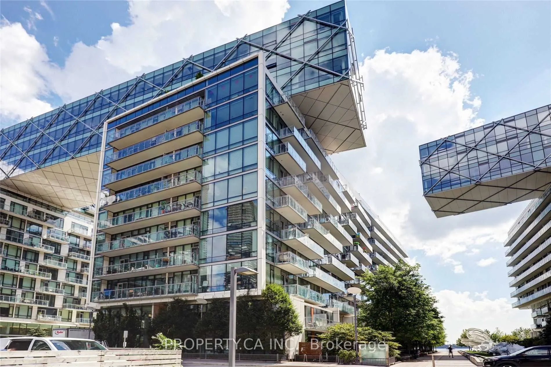 39 Queens Quay E, #314