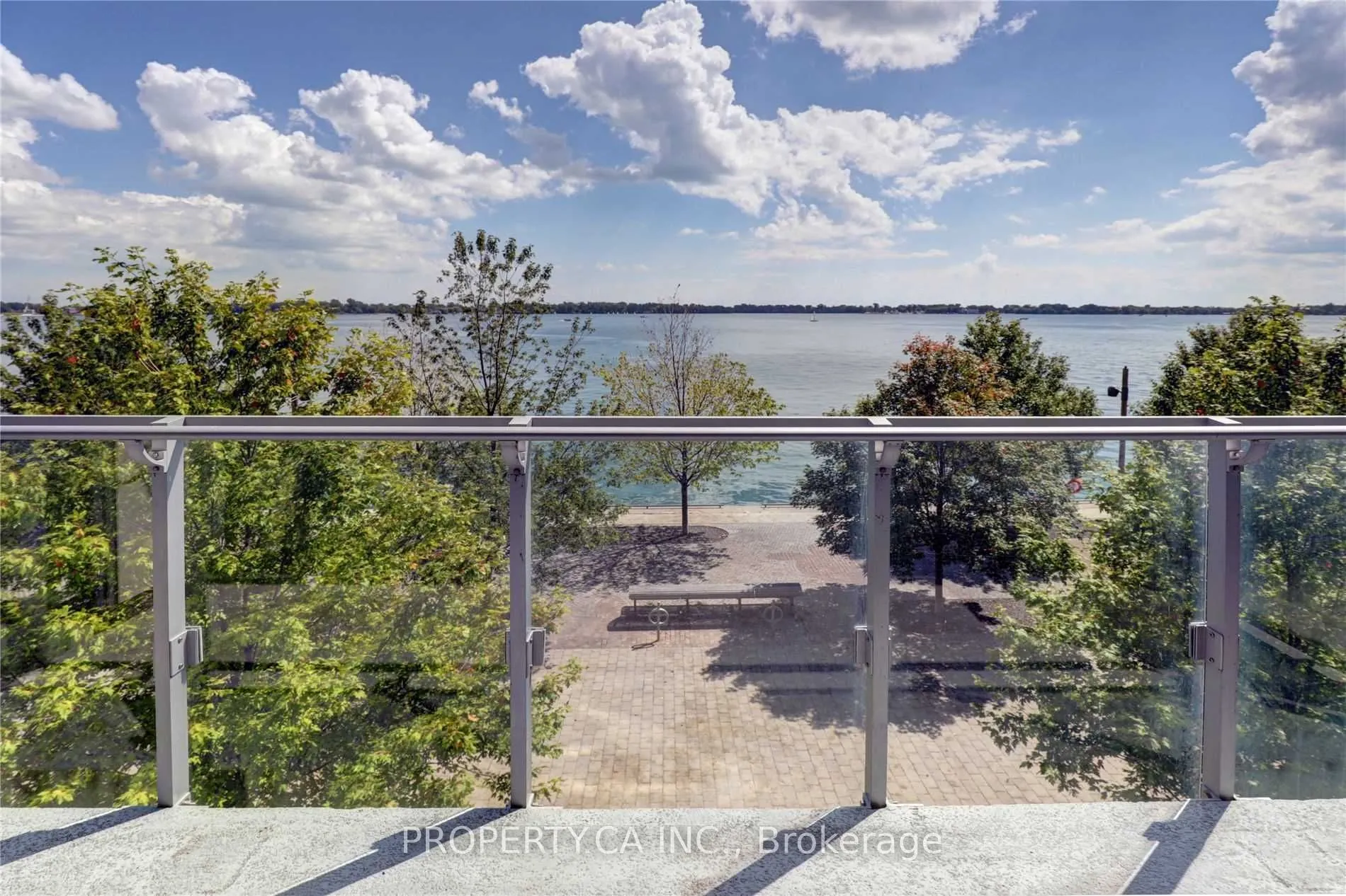 39 Queens Quay E, #314