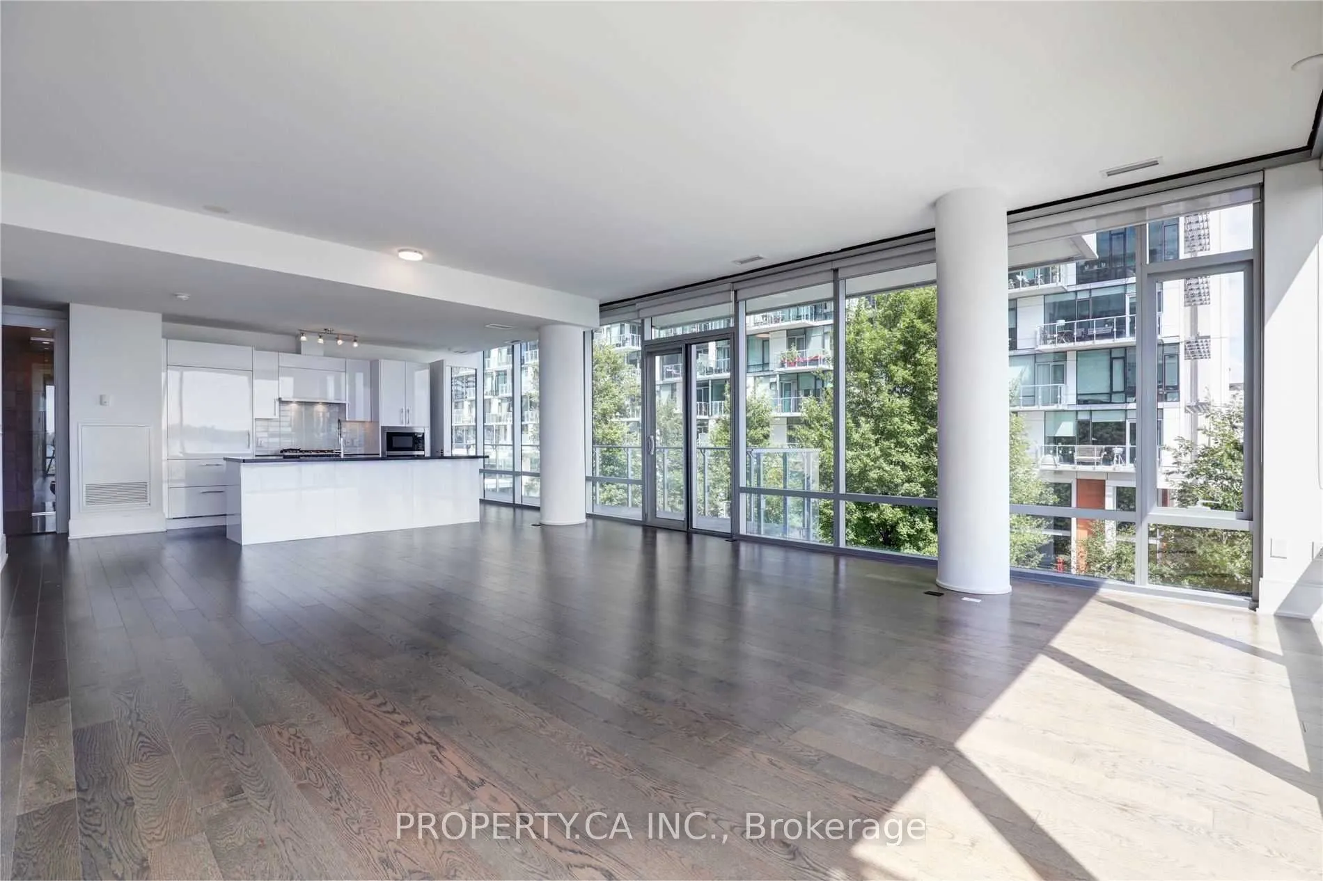 39 Queens Quay E, #314