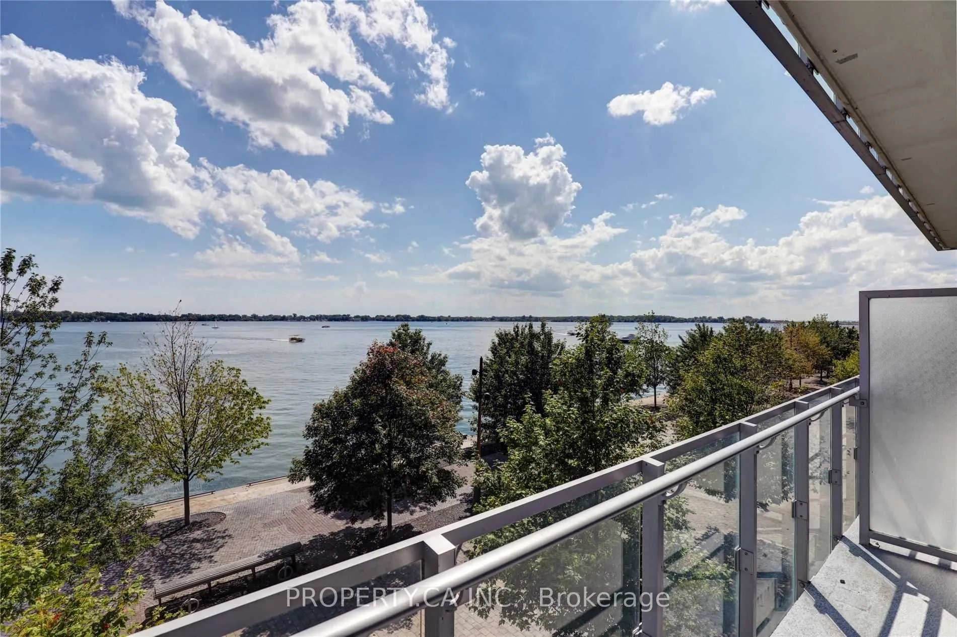 39 Queens Quay E, #314
