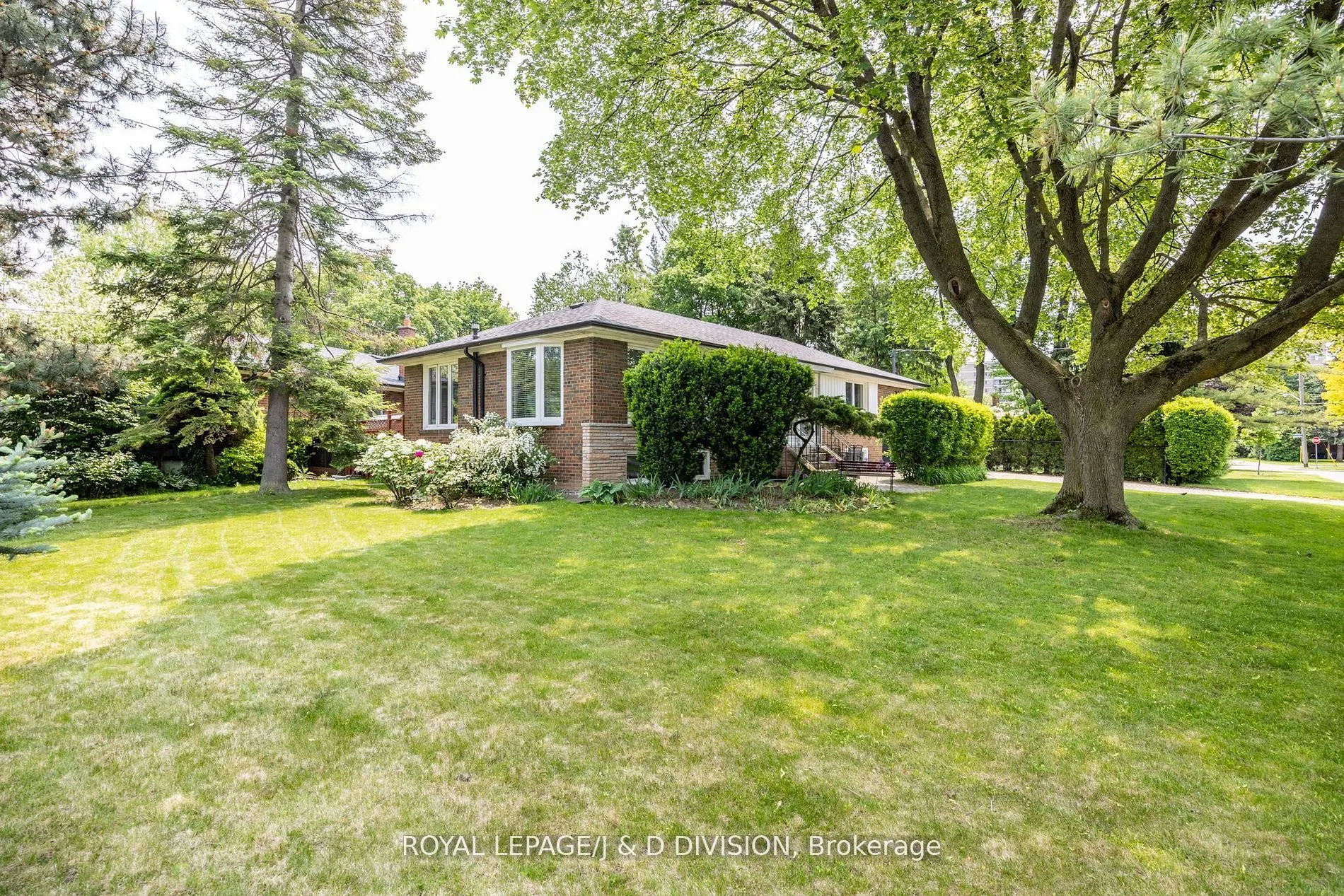 48 Greengrove Crescent