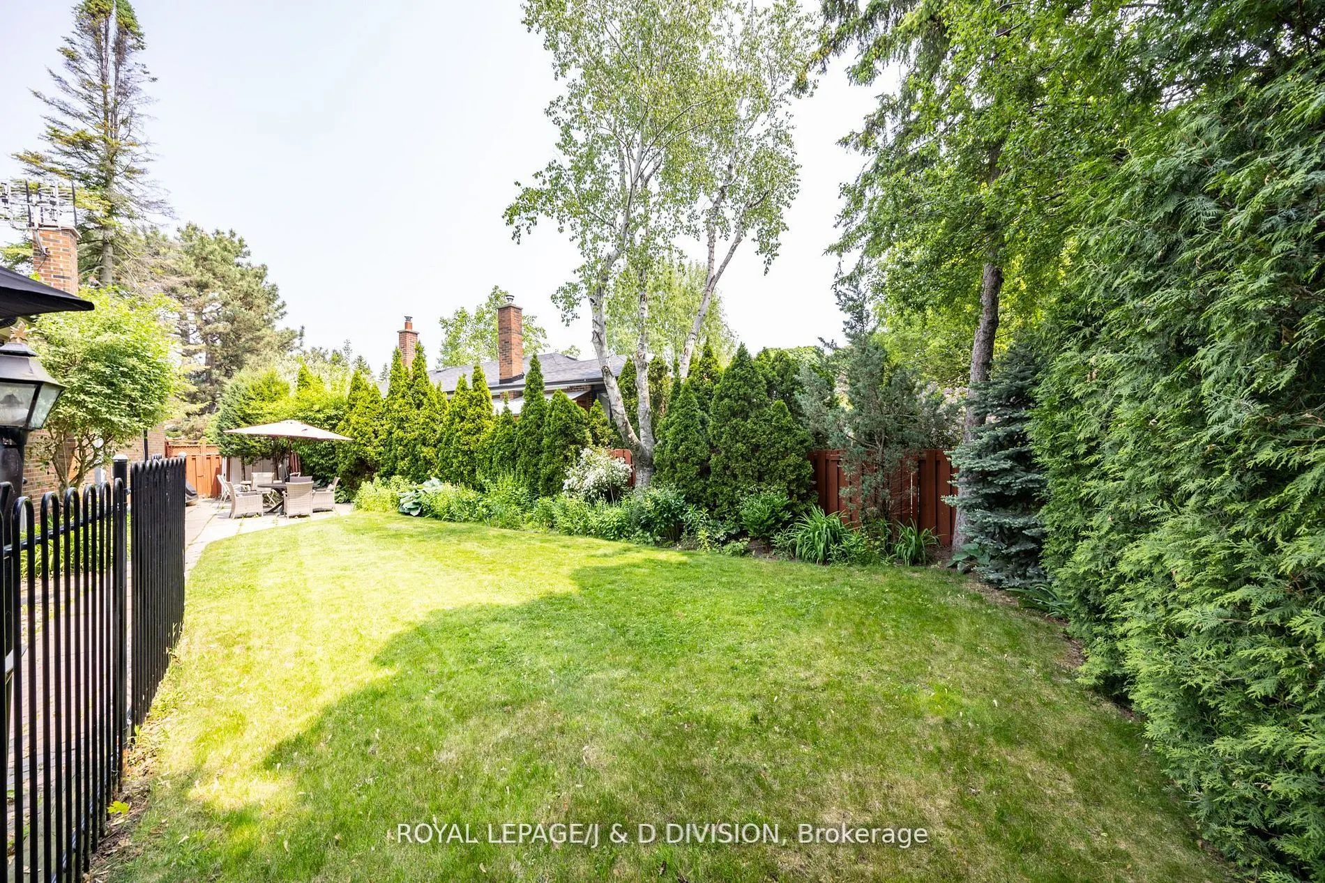 48 Greengrove Crescent