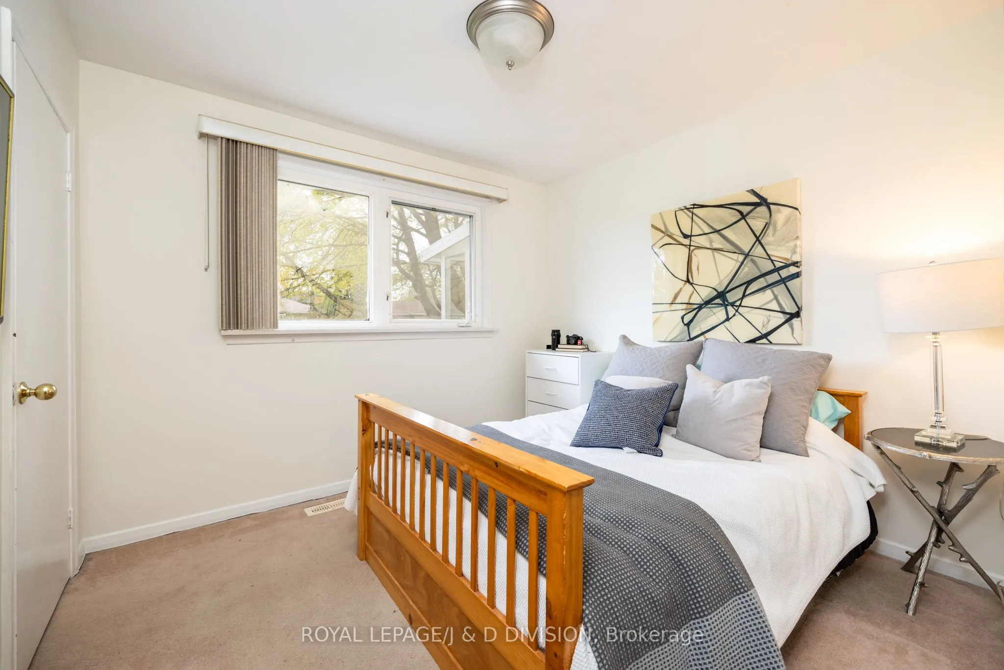 48 Greengrove Crescent