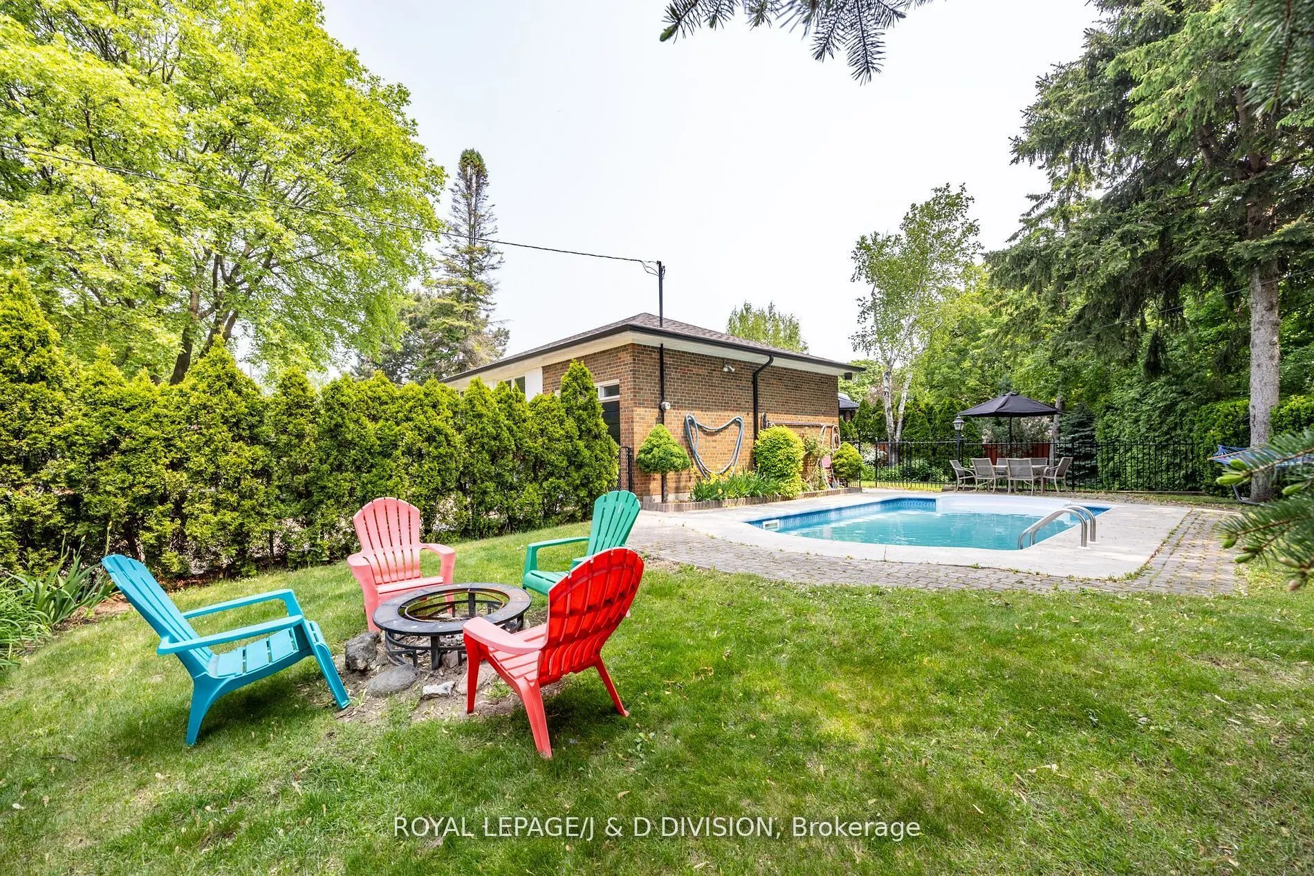 48 Greengrove Crescent
