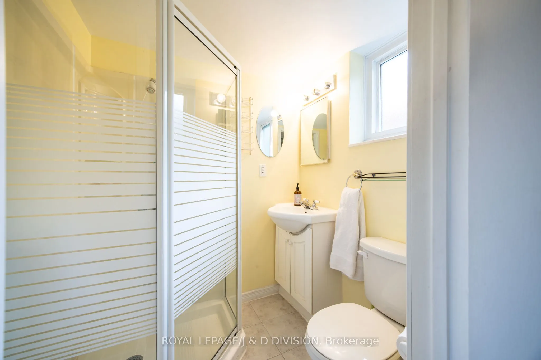 48 Greengrove Crescent