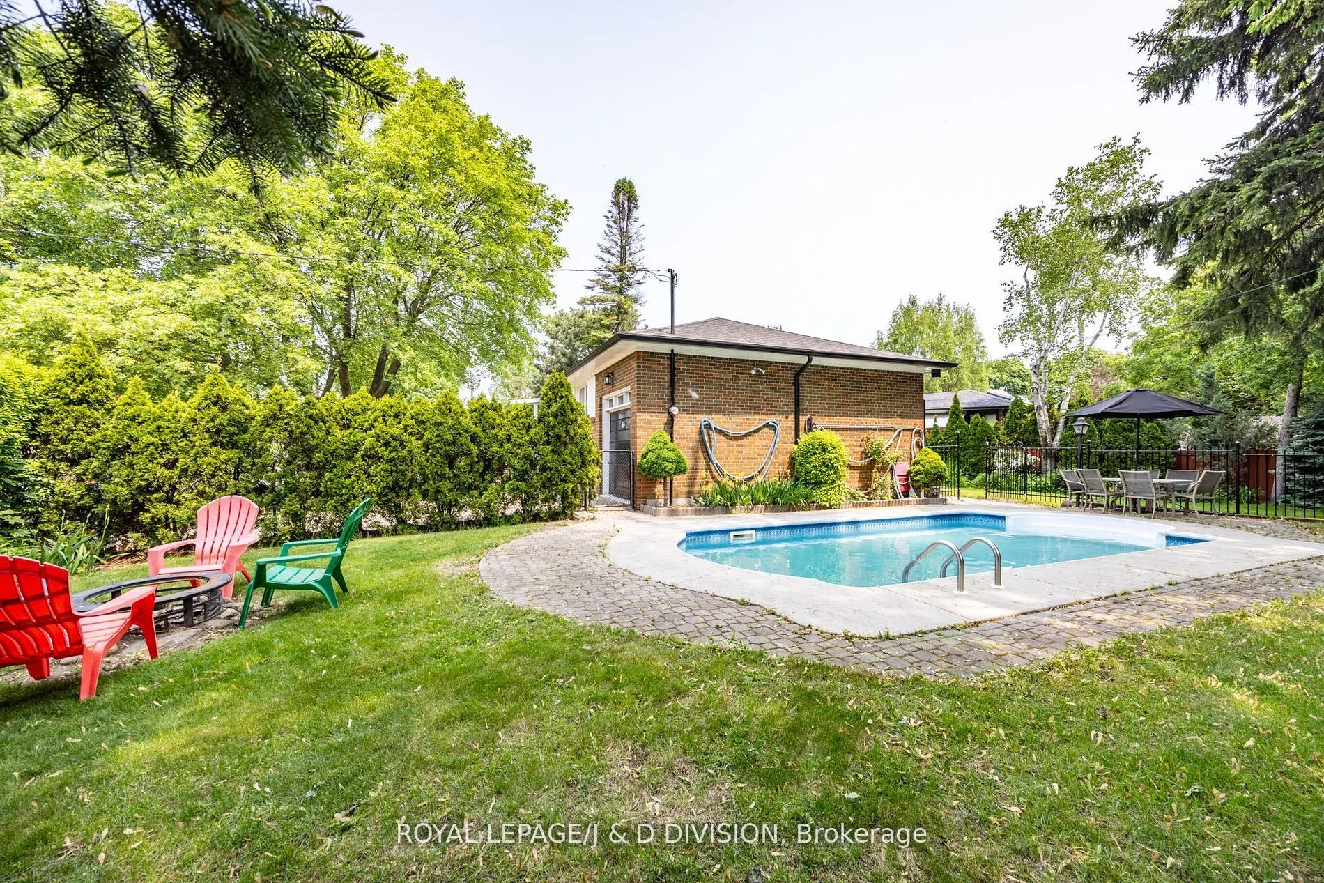 48 Greengrove Crescent