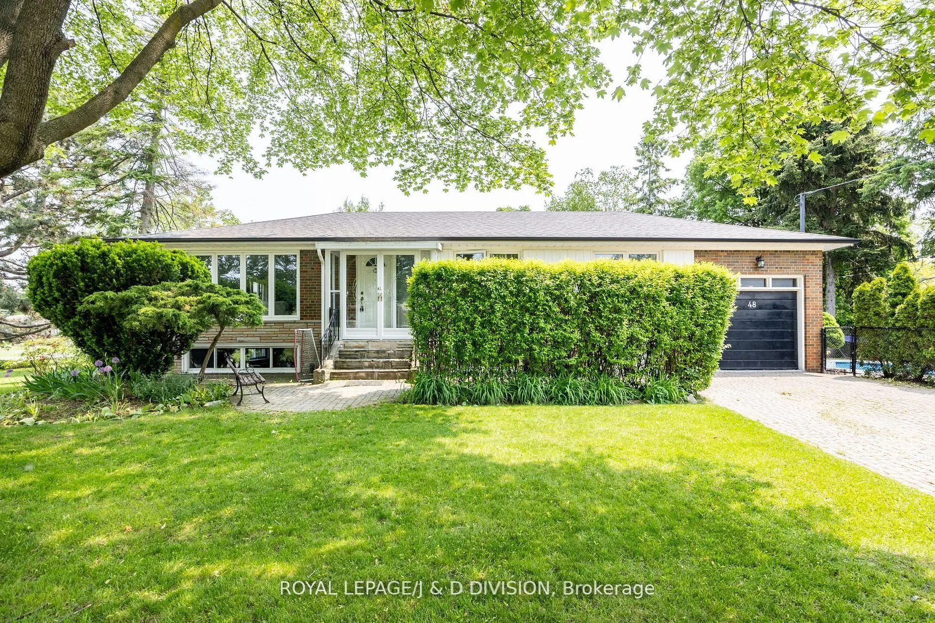 48 Greengrove Crescent