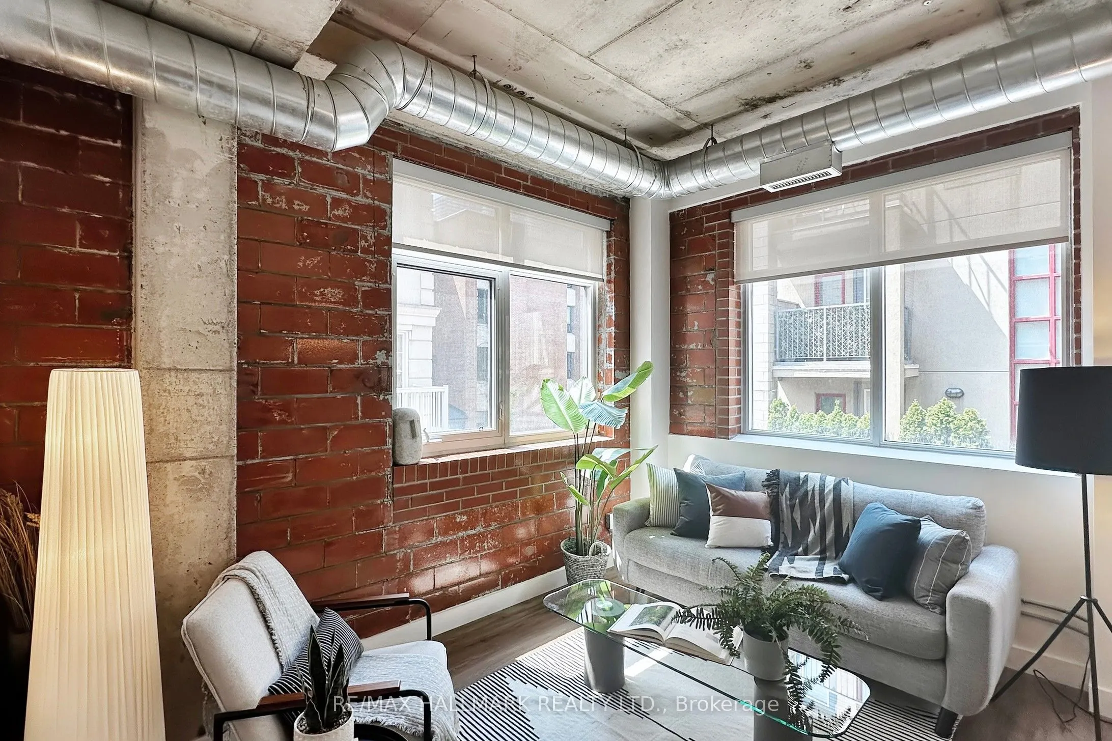 10 Wellesley Place, #206