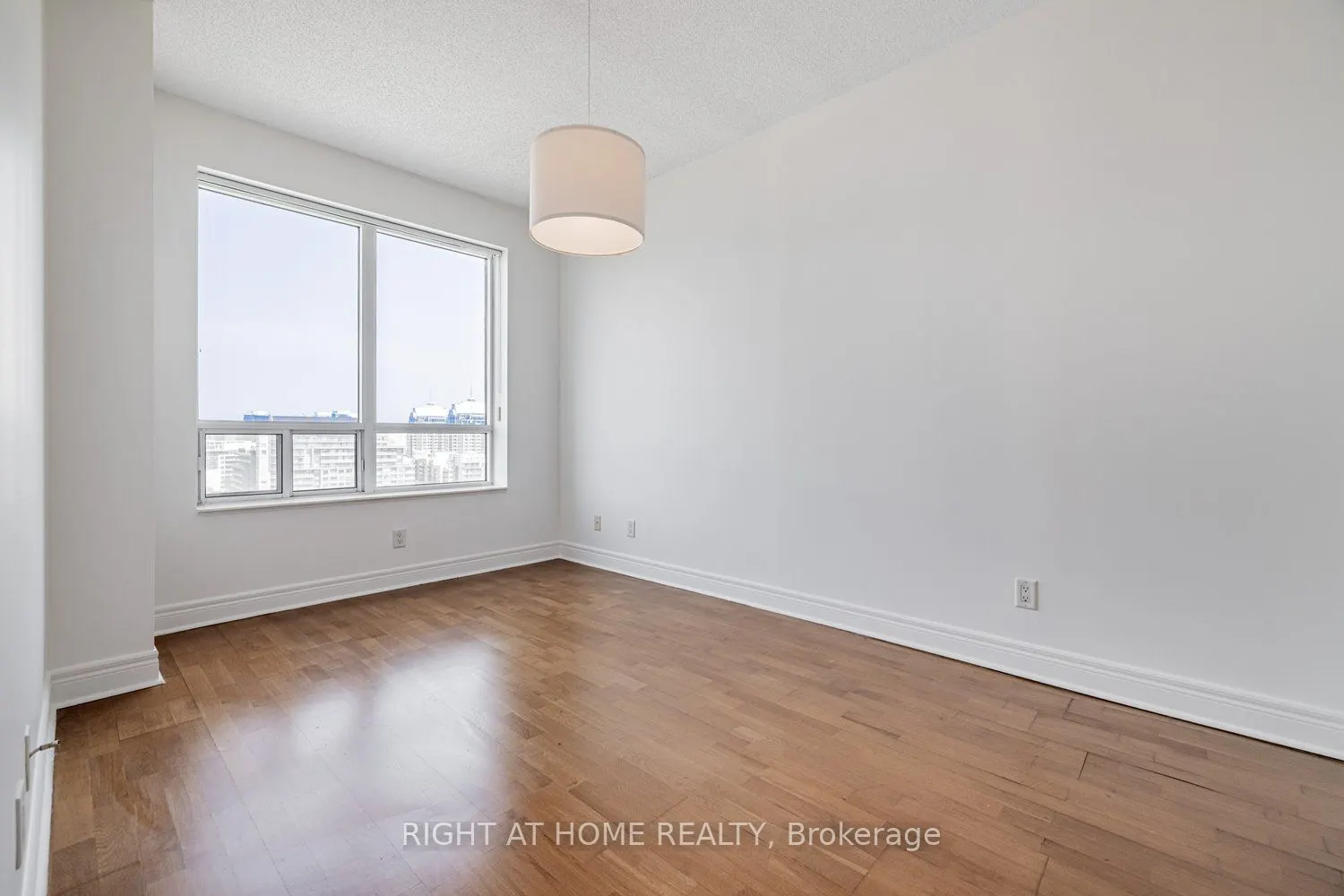 1 Clairtrell Road, #RG1