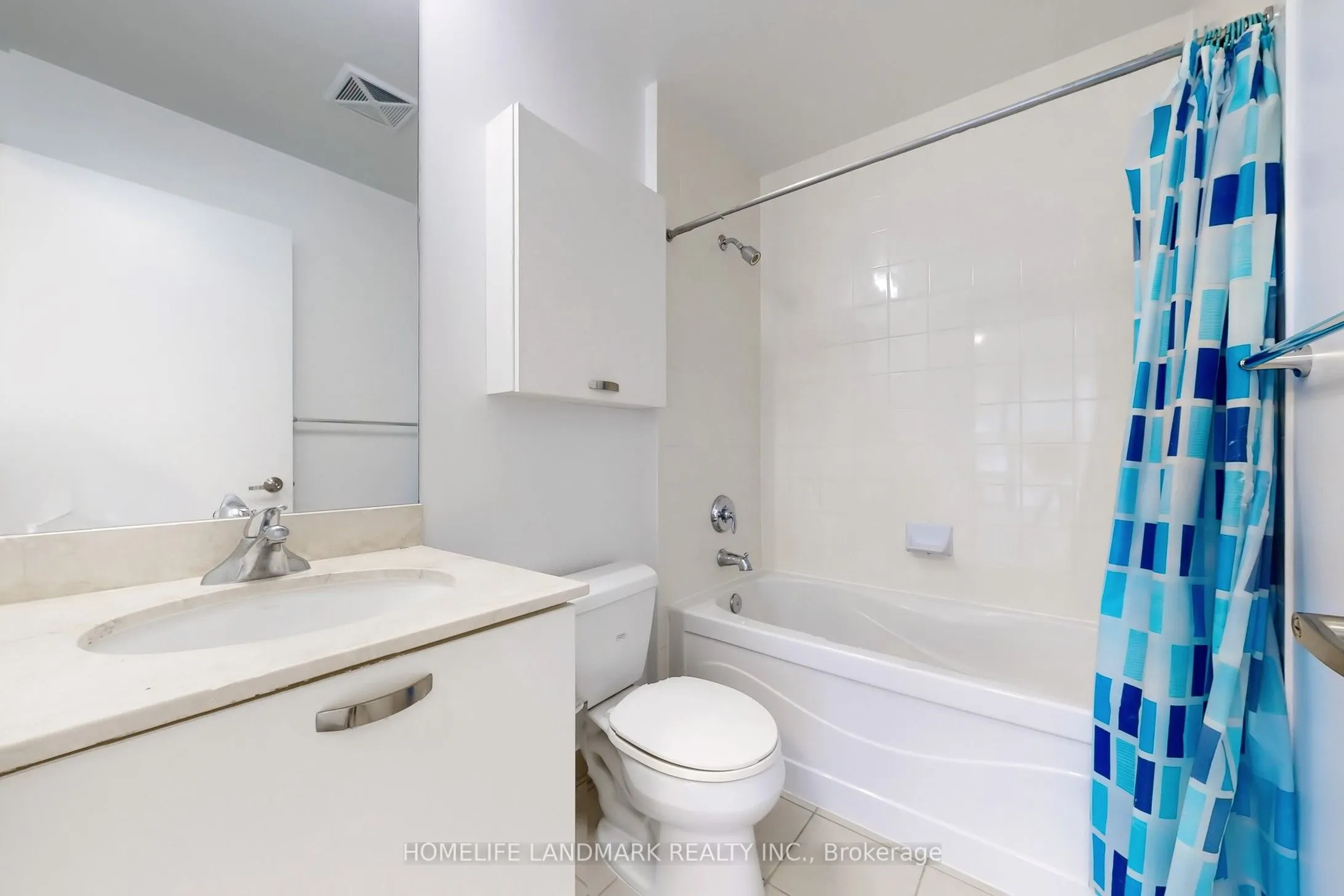 37 Grosvenor Street, #2401