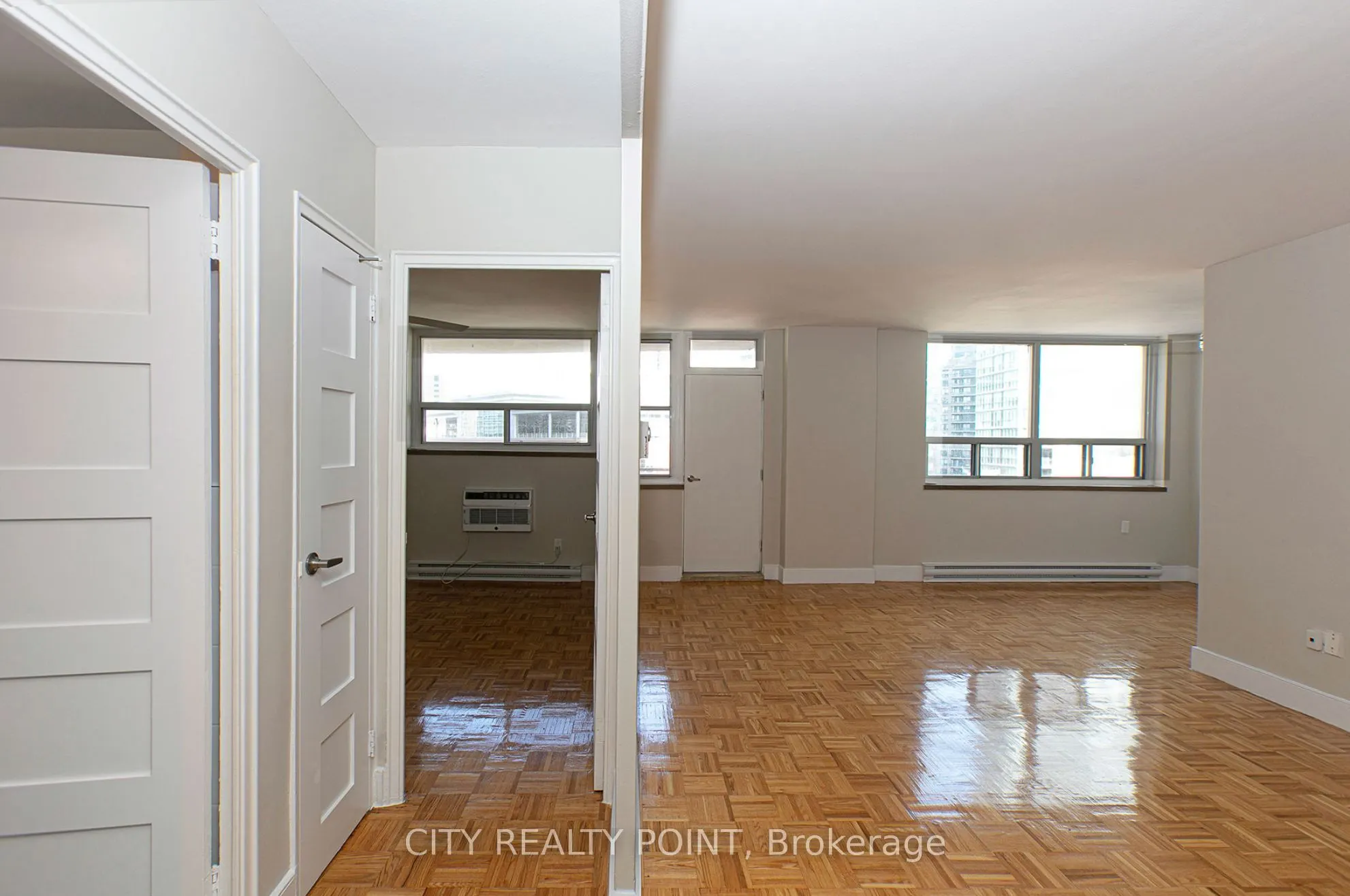 55 Isabella Street, #1002